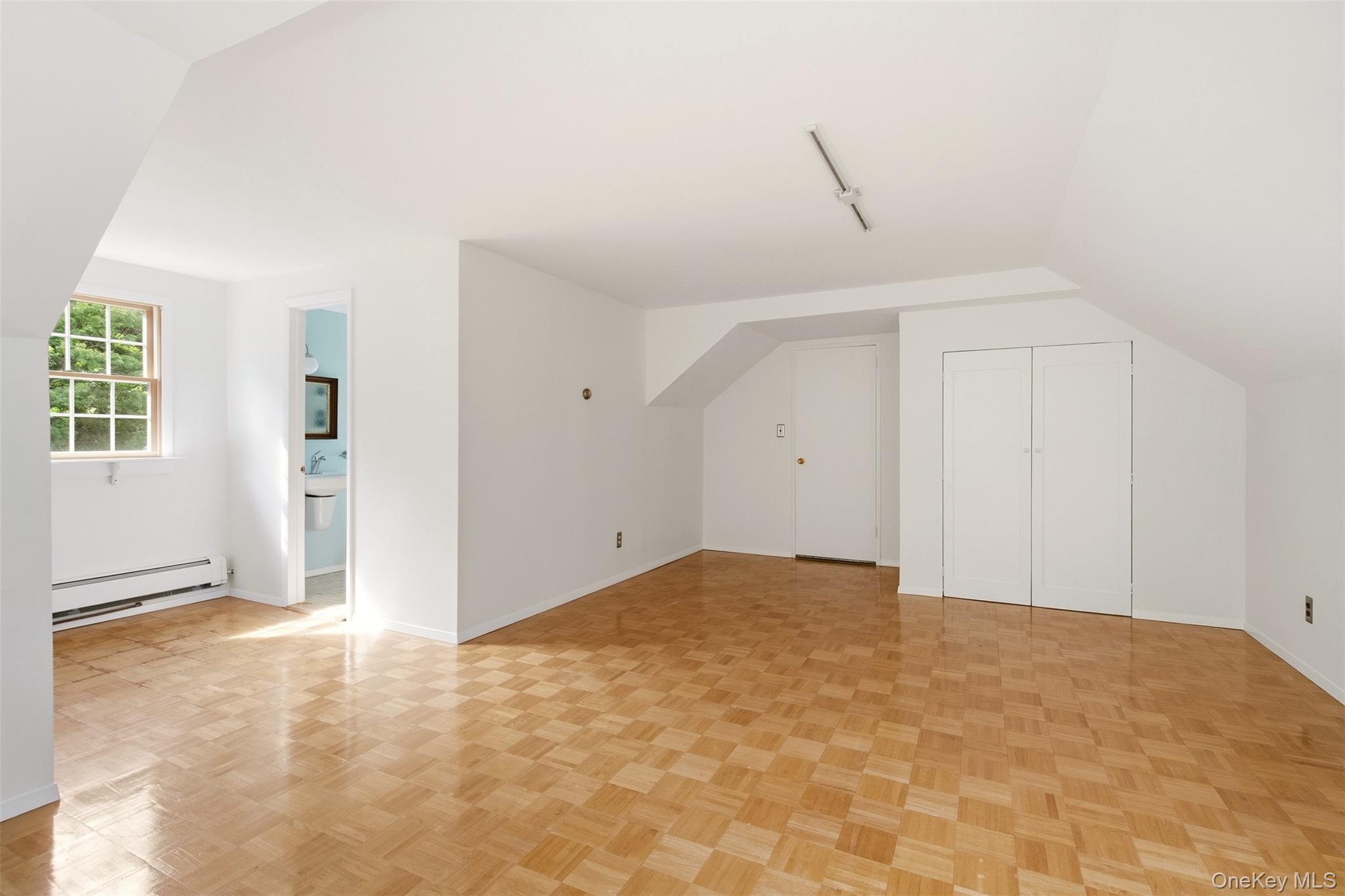 Single Family Flower Hill Road Suffolk County, NY 11743, MLS-1053463-23