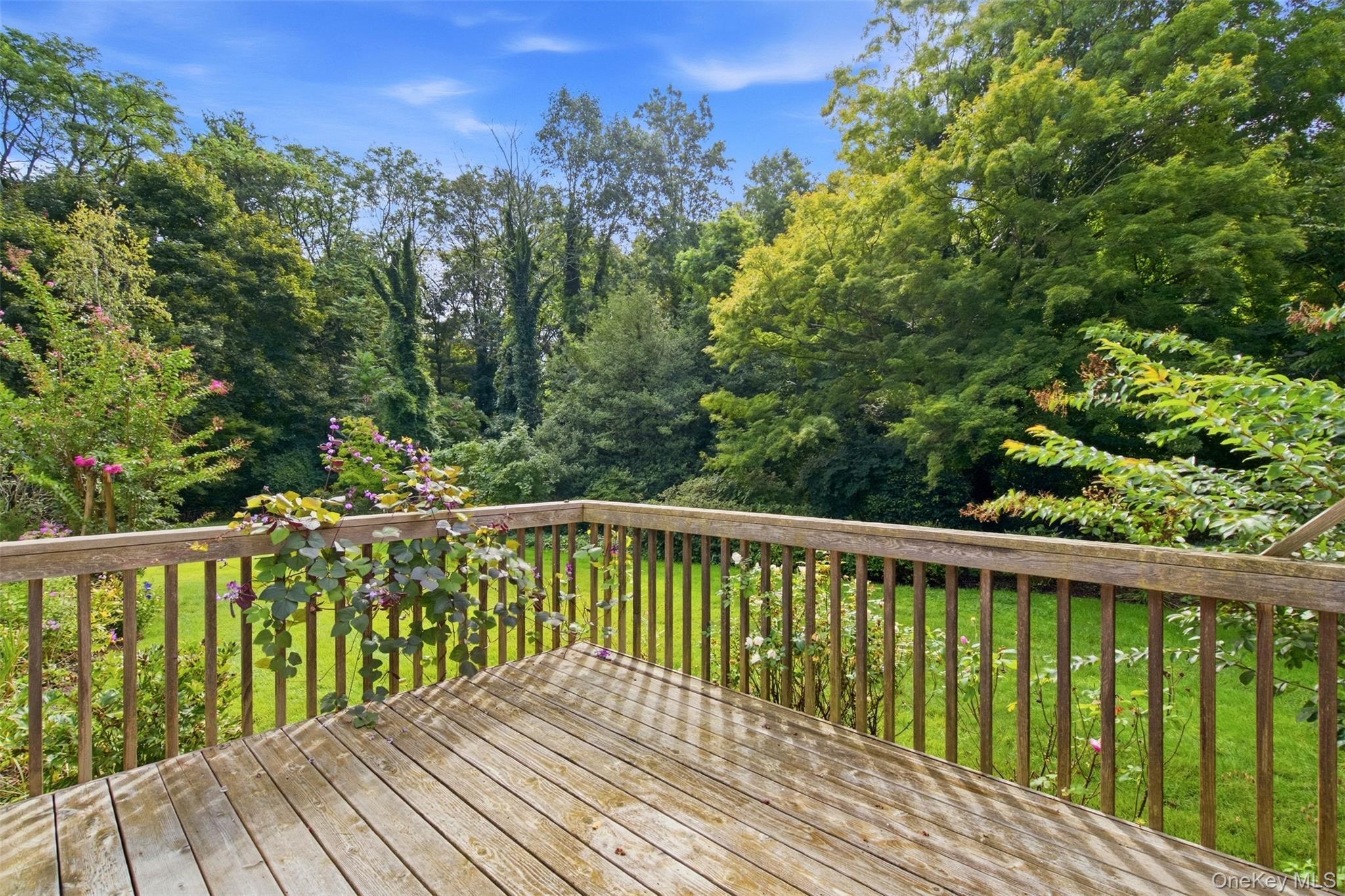 Single Family Flower Hill Road Suffolk County, NY 11743, MLS-1053463-31
