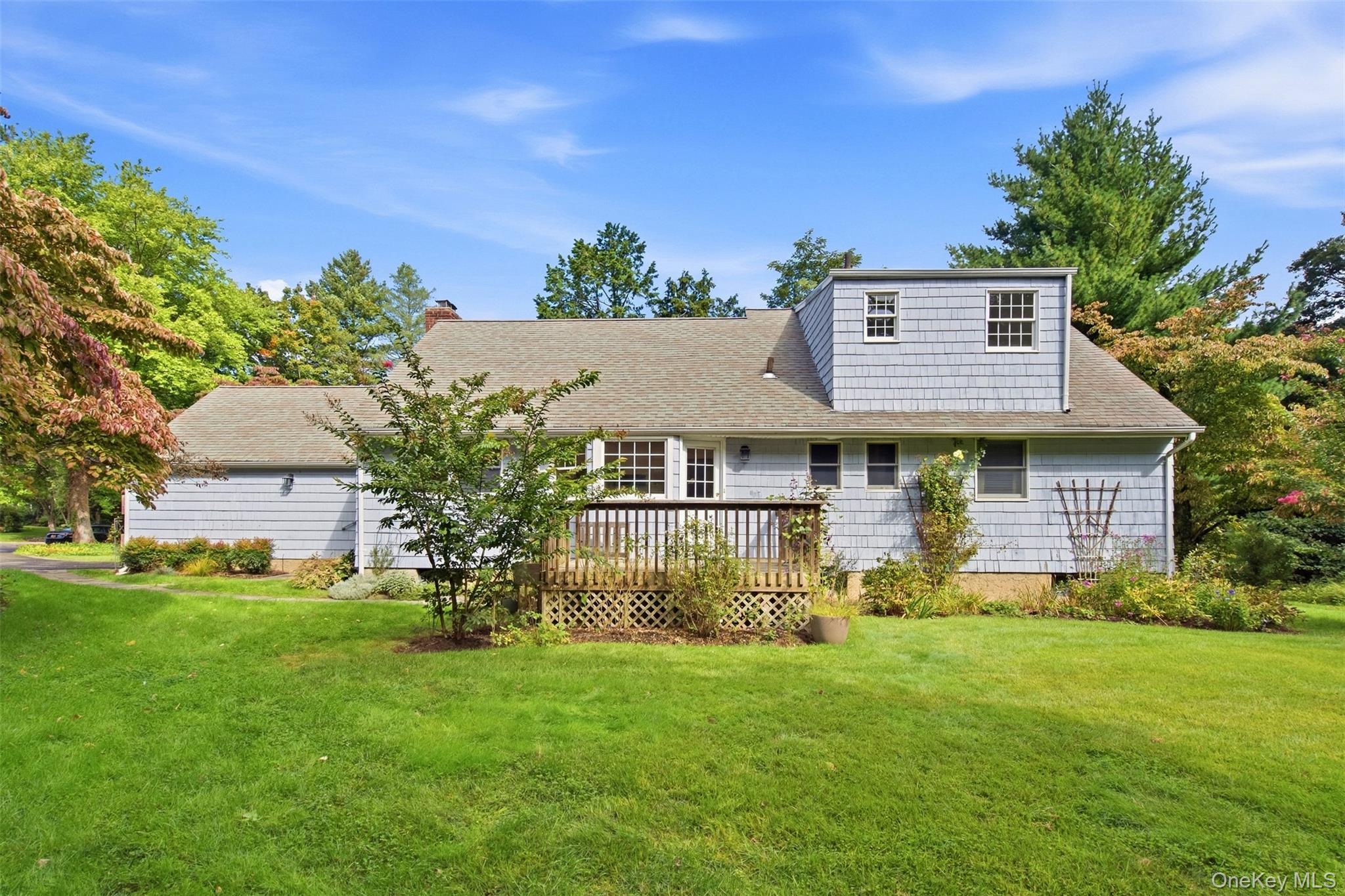 Single Family Flower Hill Road Suffolk County, NY 11743, MLS-1053463-32