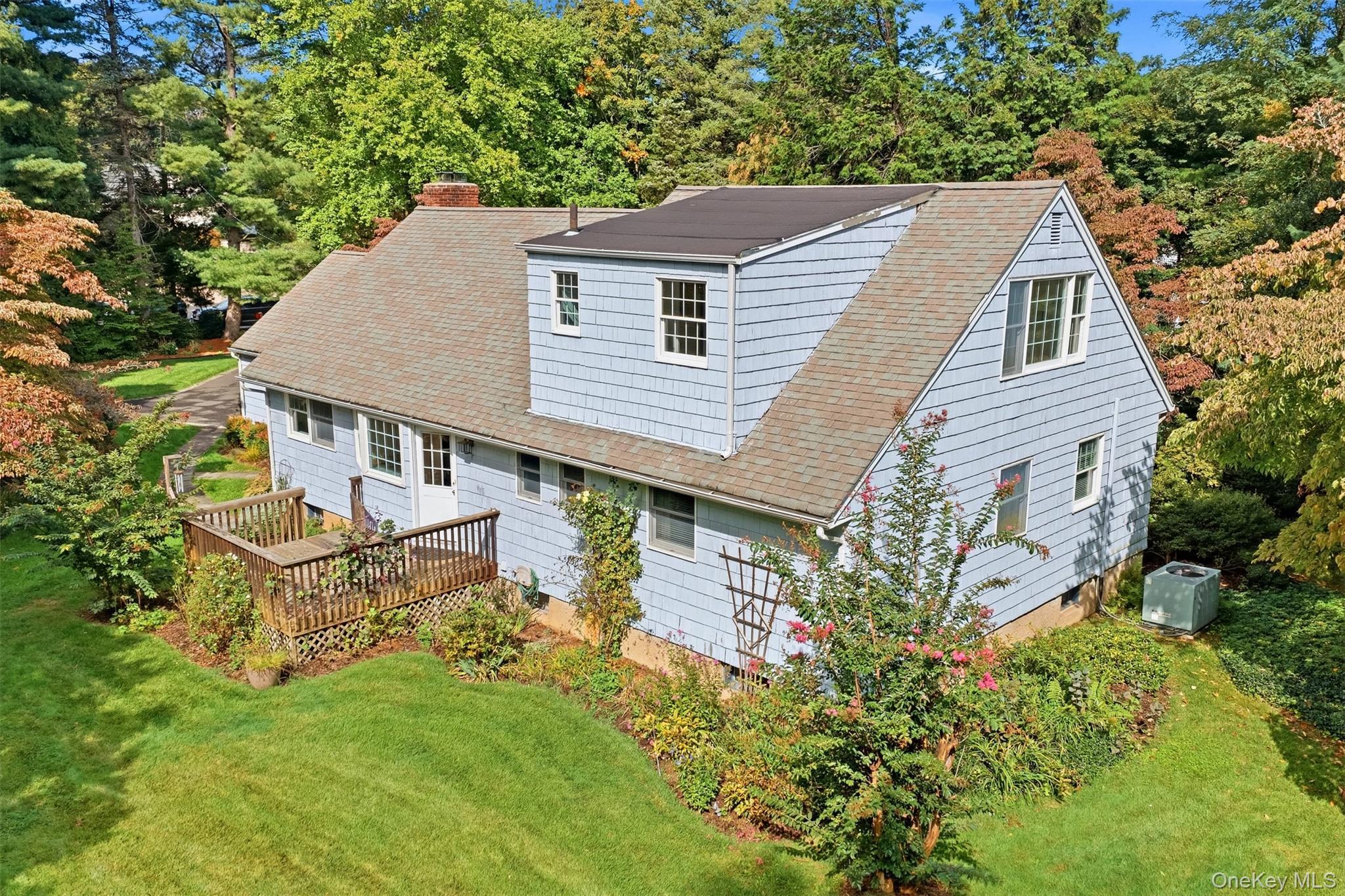 Single Family Flower Hill Road Suffolk County, NY 11743, MLS-1053463-36