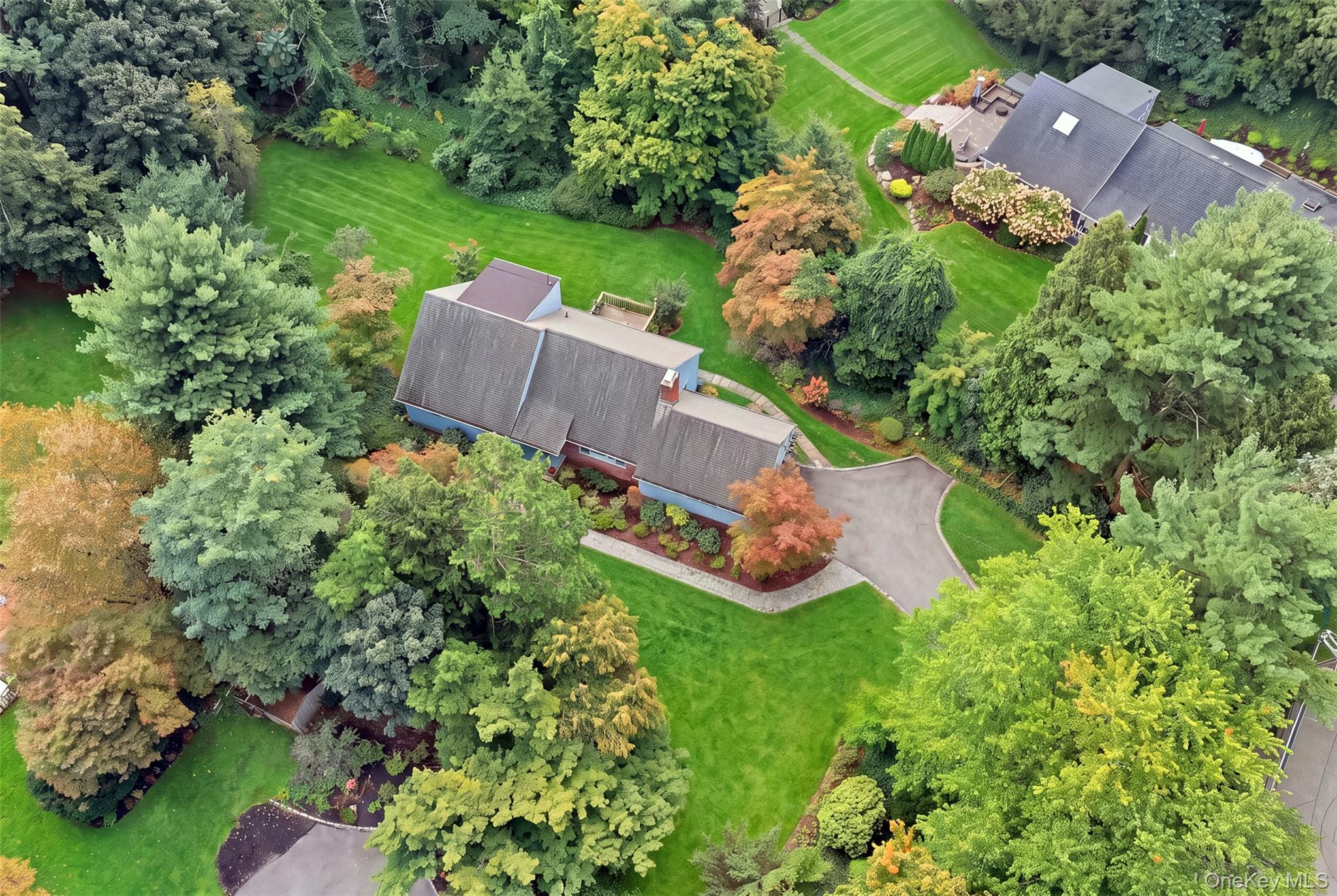 Single Family Flower Hill Road Suffolk County, NY 11743, MLS-1053463-39