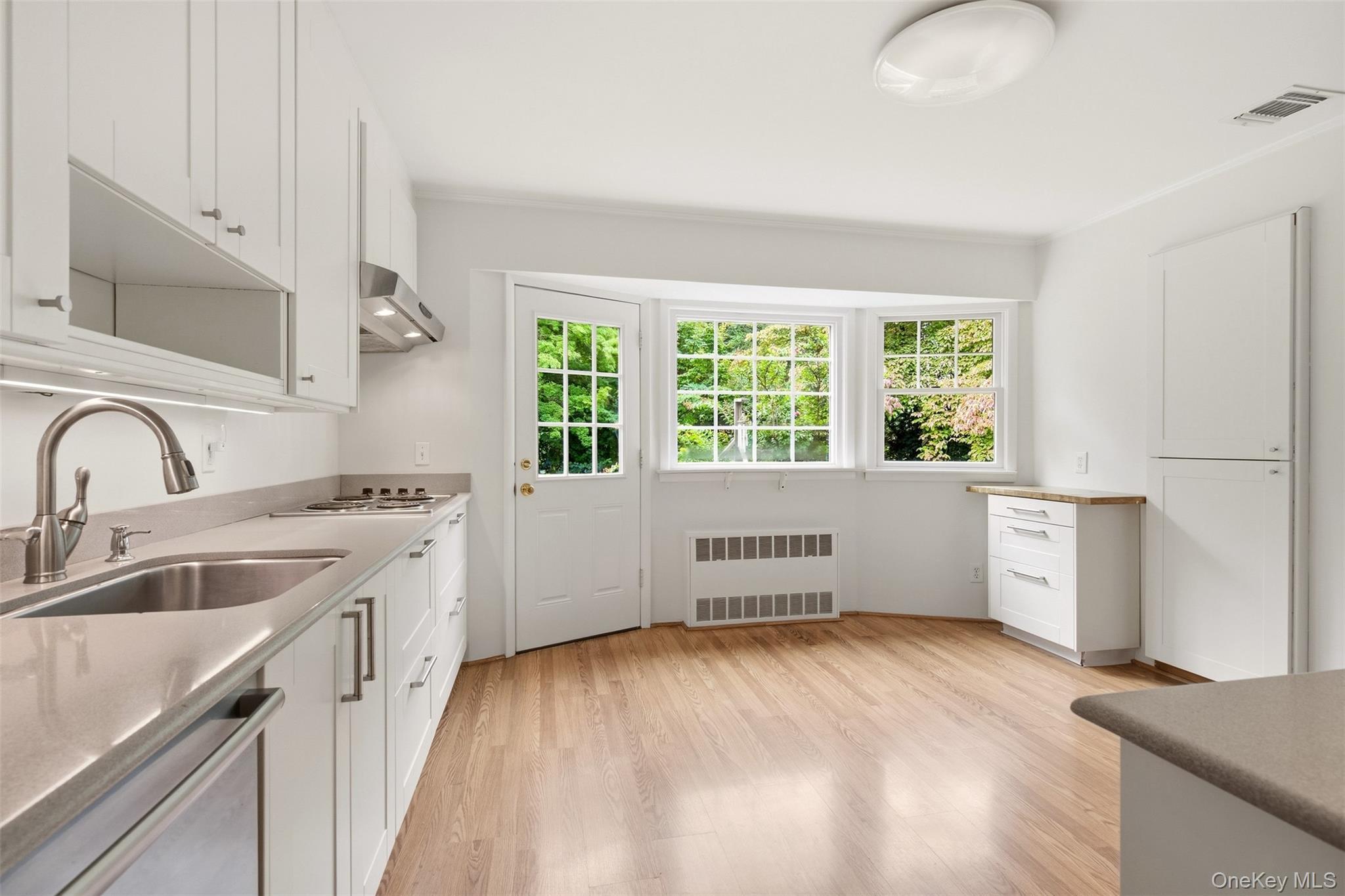 Single Family Flower Hill Road Suffolk County, NY 11743, MLS-1053463-7