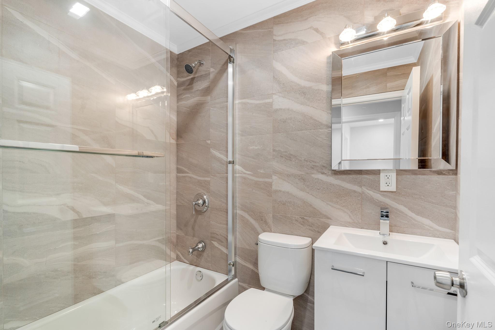 Single Family 76th Road  Queens, NY 11367, MLS-1053486-10
