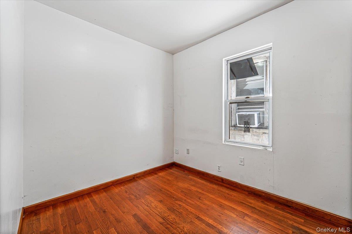 Single Family Humphreys Street Queens, NY 11369, MLS-1053490-13