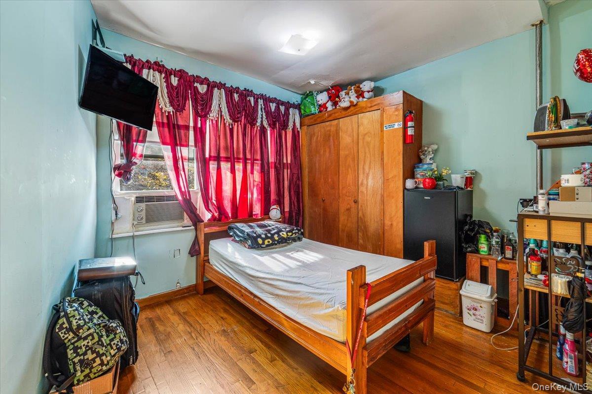 Single Family Humphreys Street Queens, NY 11369, MLS-1053490-14