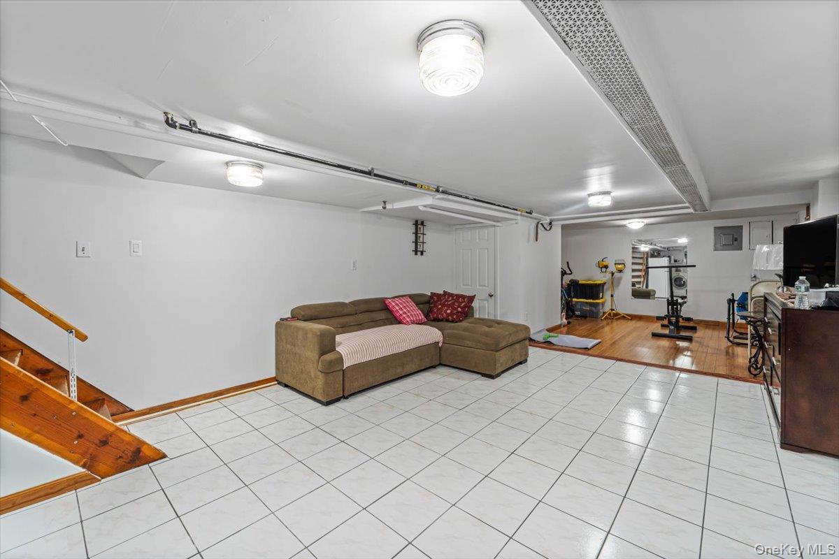 Single Family Humphreys Street Queens, NY 11369, MLS-1053490-16
