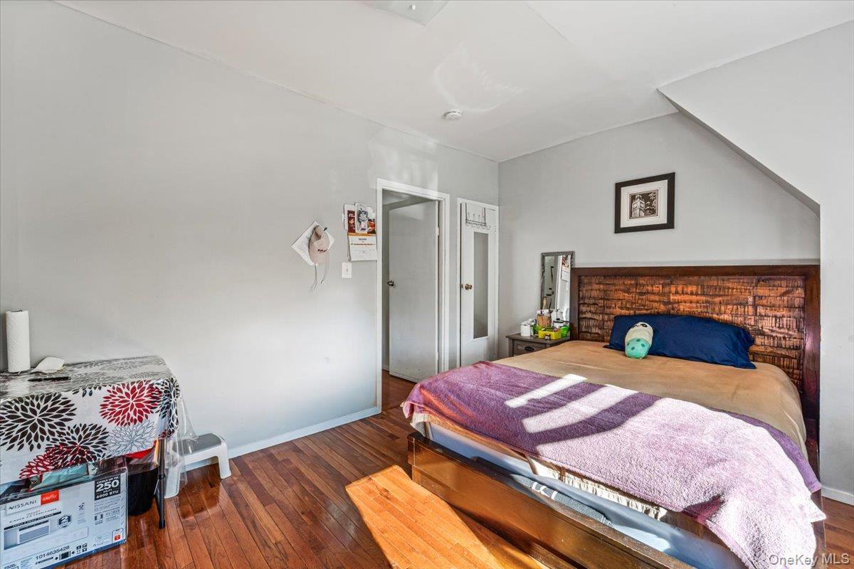 Single Family Humphreys Street Queens, NY 11369, MLS-1053490-8