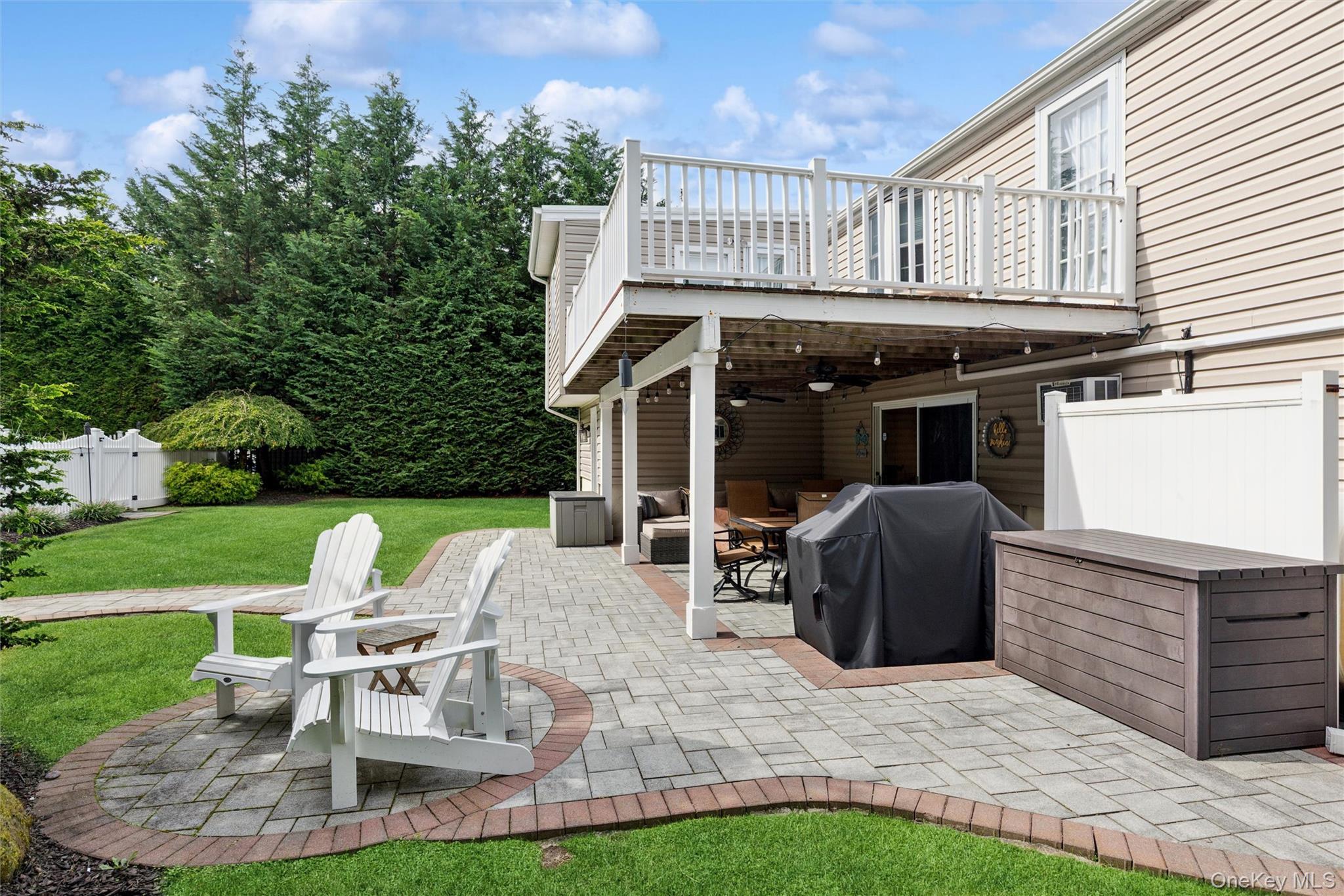 Single Family Larkspur Drive  Suffolk County, NY 11795, MLS-1053506-27