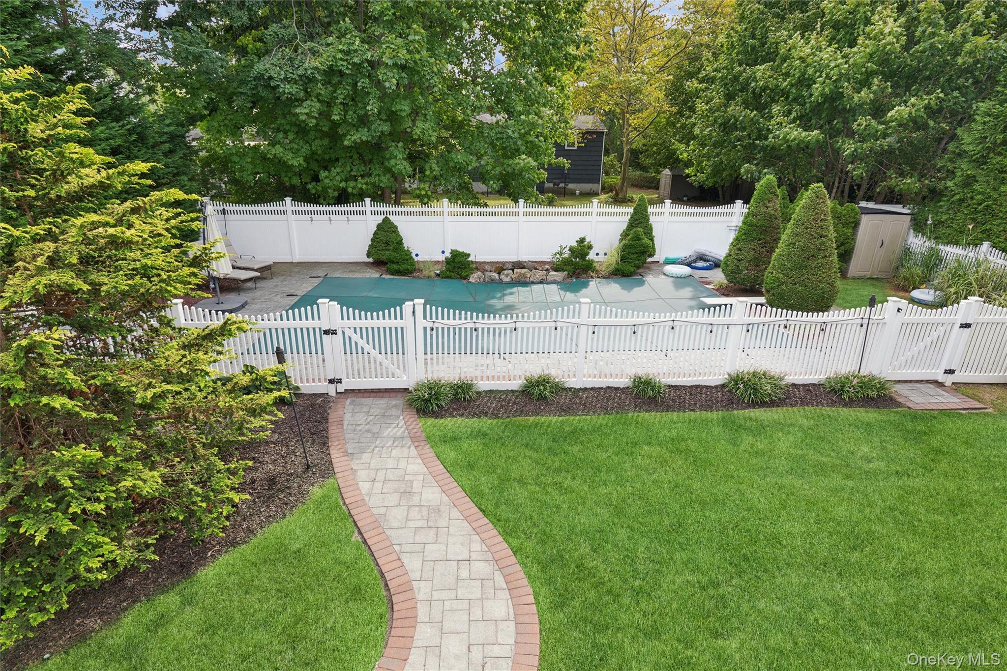 Single Family Larkspur Drive  Suffolk County, NY 11795, MLS-1053506-31