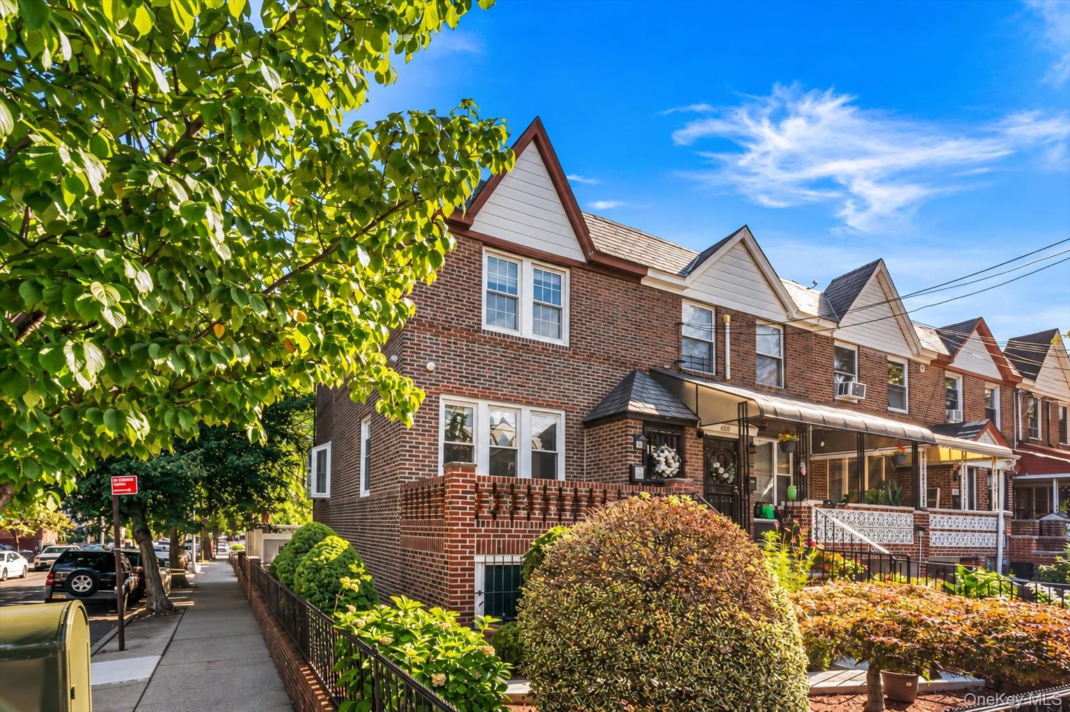 Single Family 21st Drive  Queens, NY 11105, MLS-1053528-2
