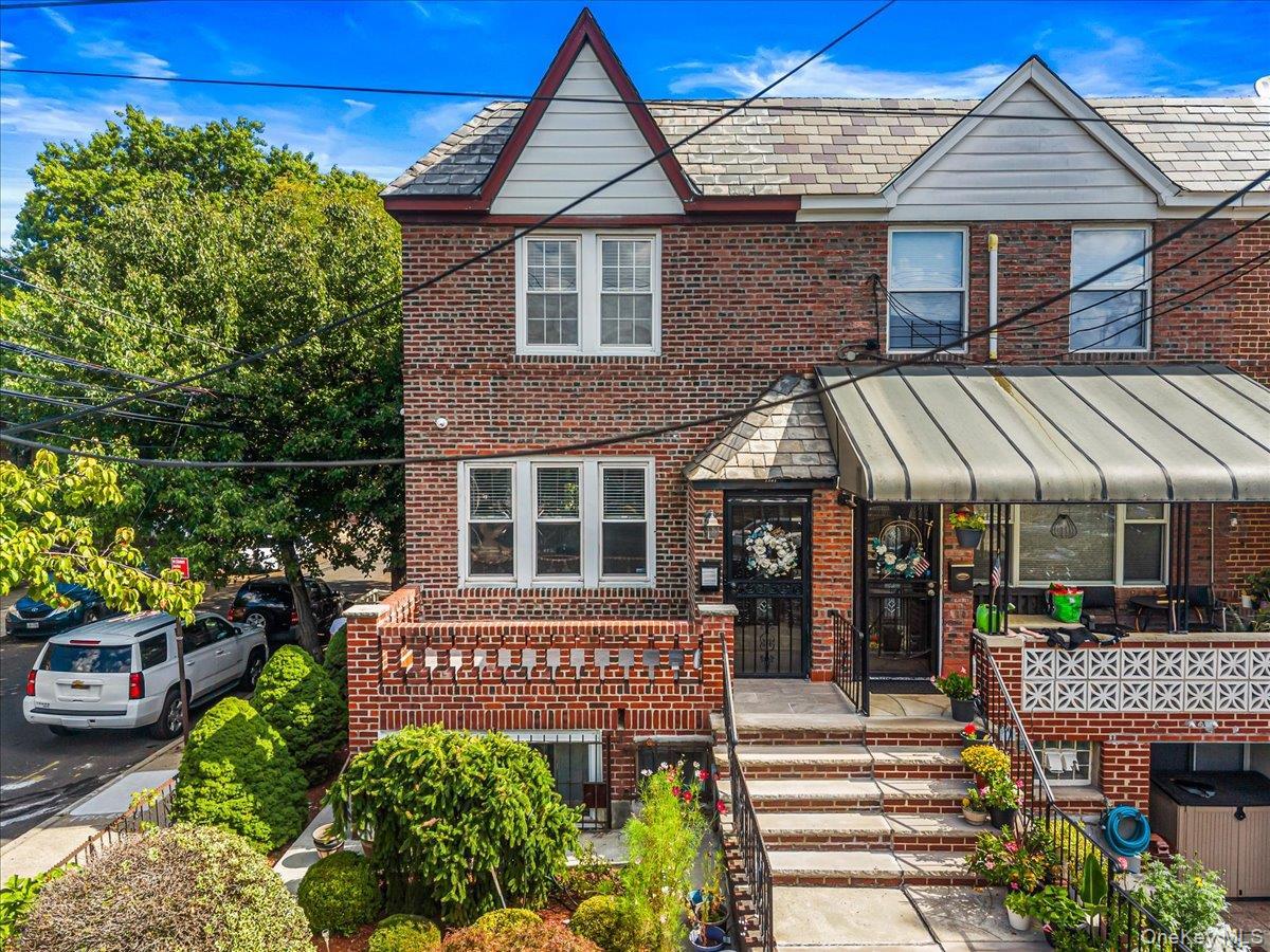 Single Family 21st Drive  Queens, NY 11105, MLS-1053528-26