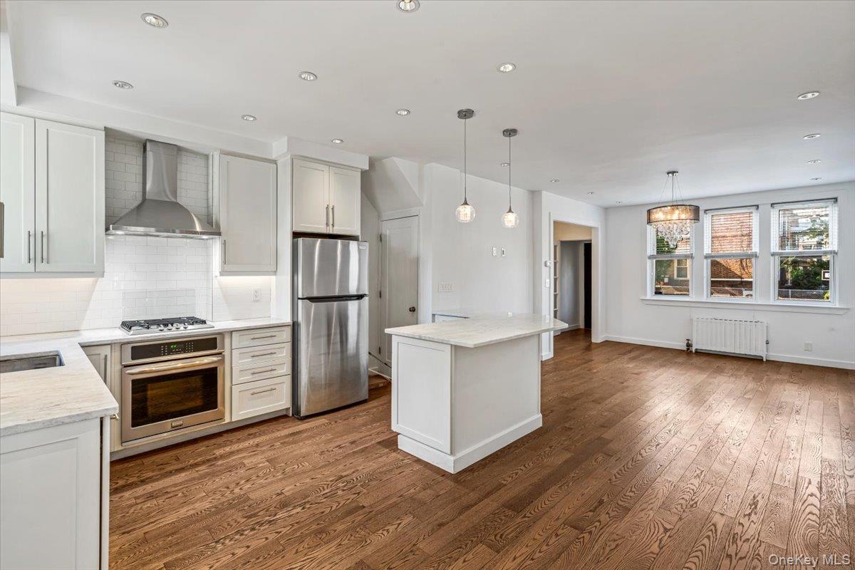 Single Family 21st Drive  Queens, NY 11105, MLS-1053528-7