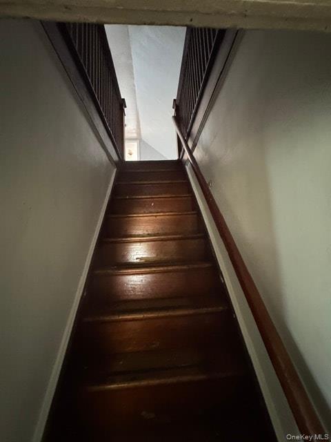 Single Family Martineau Street Staten Island, NY 10303, MLS-1053567-14