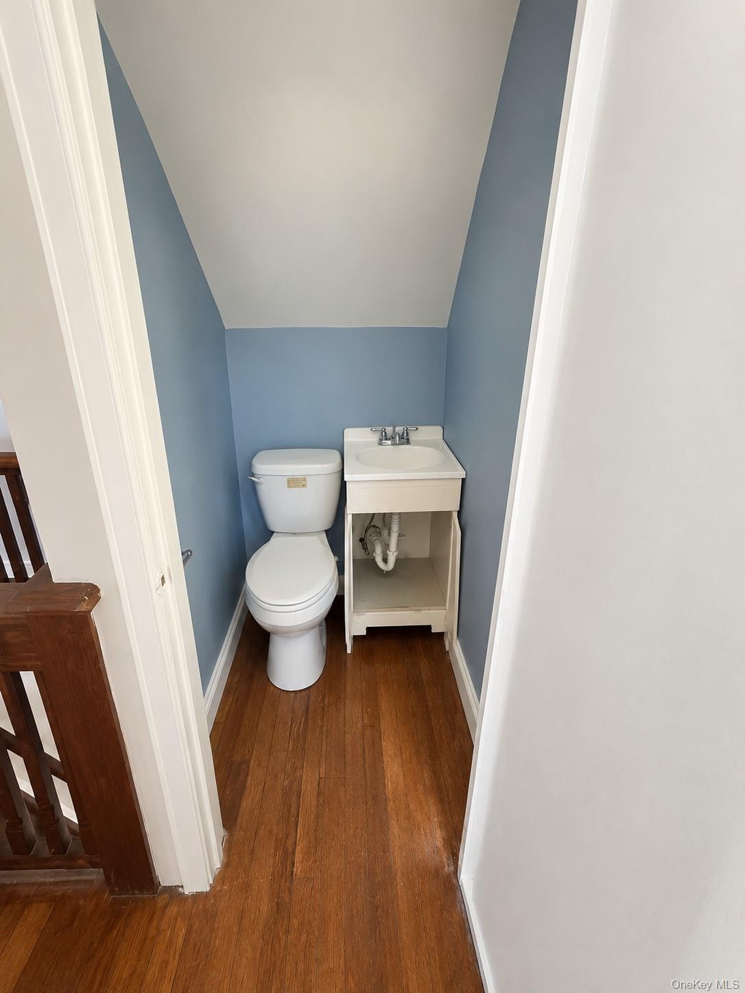 Single Family Martineau Street Staten Island, NY 10303, MLS-1053567-16