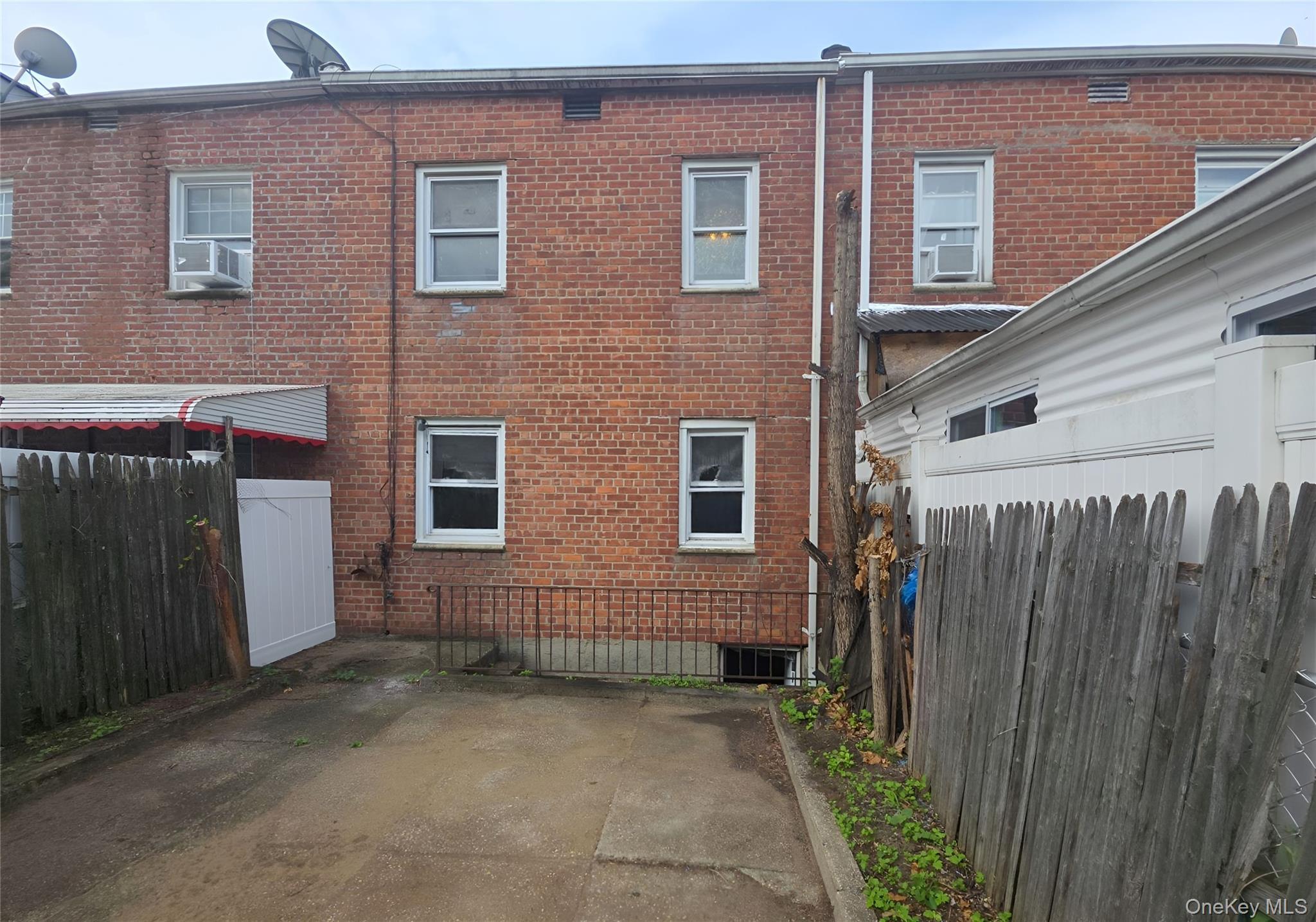 Single Family 91st Street  Queens, NY 11416, MLS-1053584-13