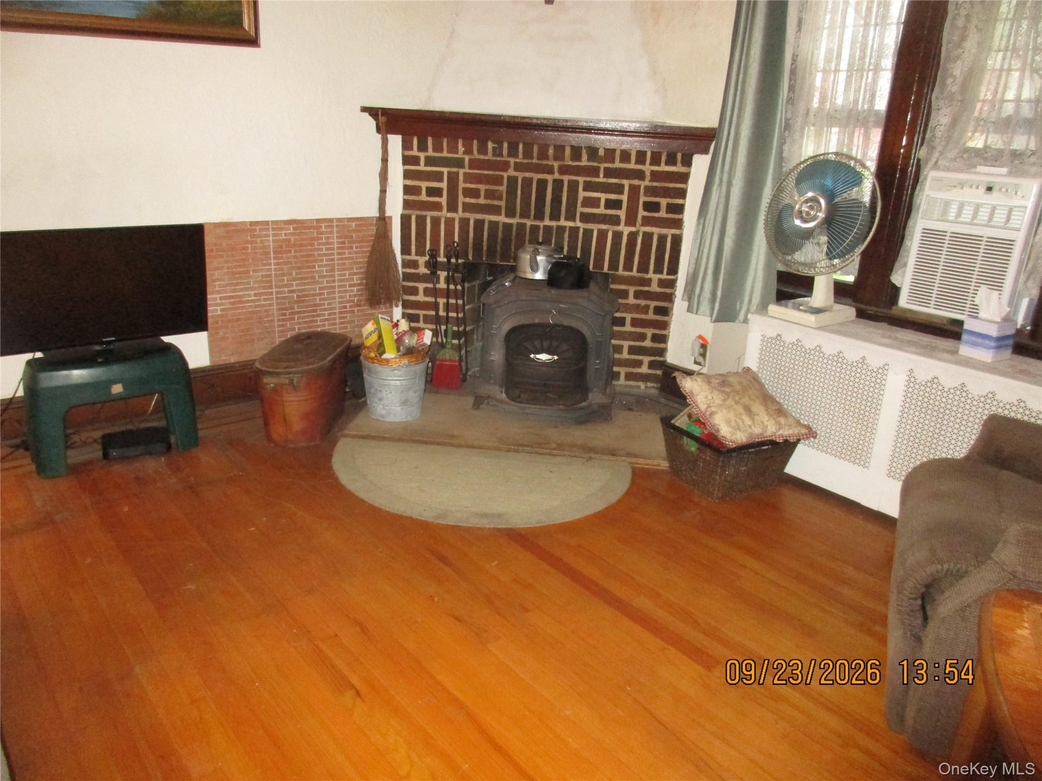 Single Family Penelope Avenue  Queens, NY 11379, MLS-1053588-6