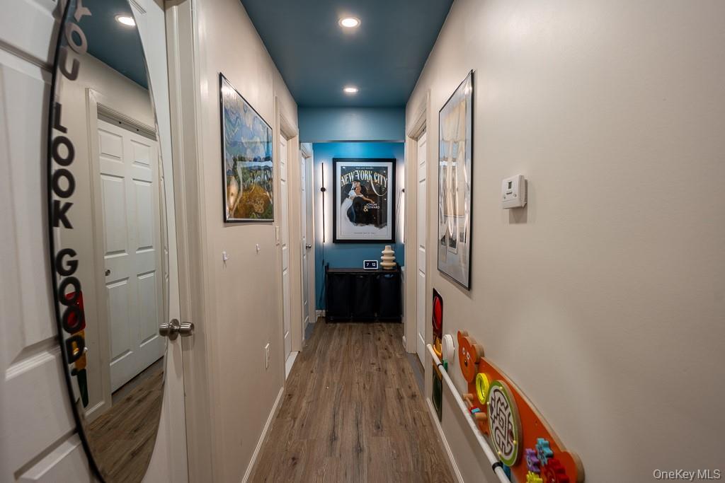 Single Family Taylor Avenue Bronx, NY 10460, MLS-1053597-11