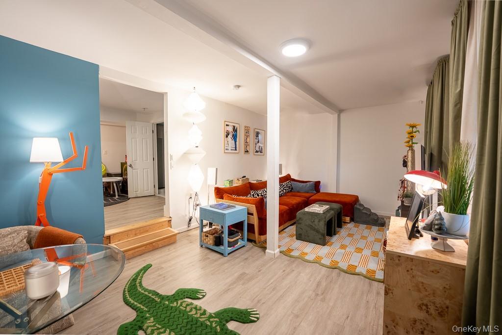 Single Family Taylor Avenue Bronx, NY 10460, MLS-1053597-25
