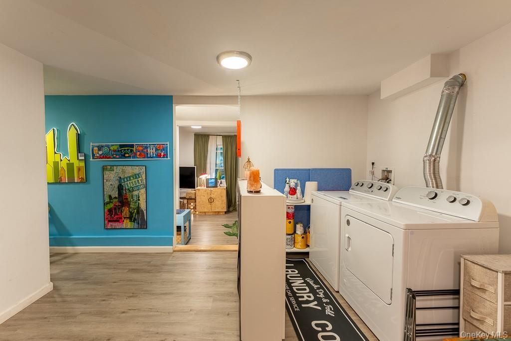 Single Family Taylor Avenue Bronx, NY 10460, MLS-1053597-28