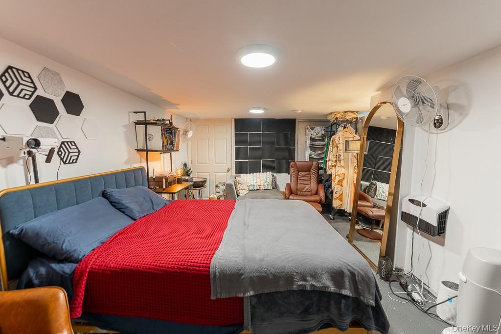 Single Family Taylor Avenue Bronx, NY 10460, MLS-1053597-32