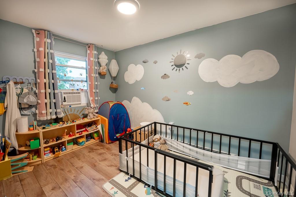 Single Family Taylor Avenue Bronx, NY 10460, MLS-1053597-35