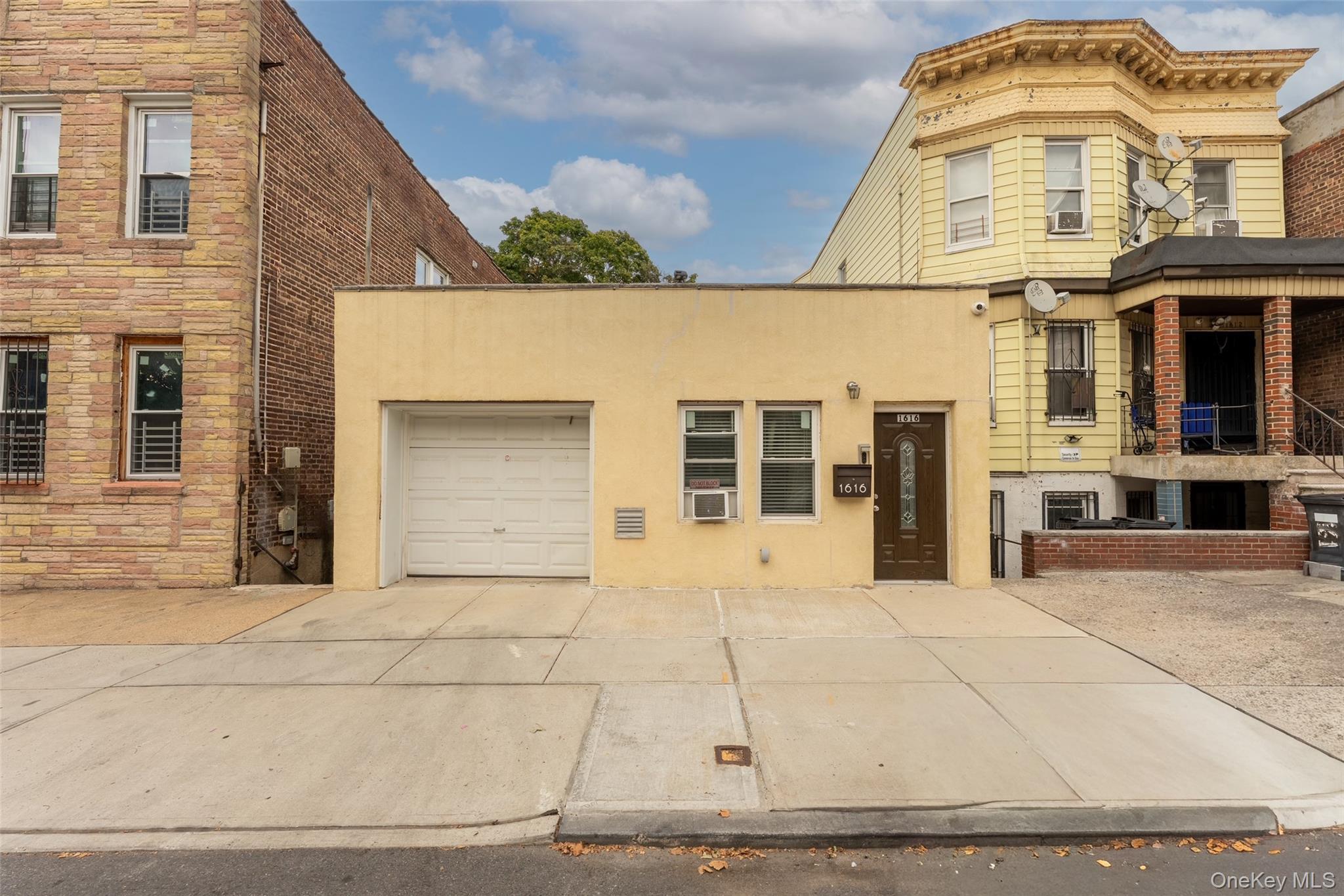 Single Family Taylor Avenue Bronx, NY 10460, MLS-1053597-5