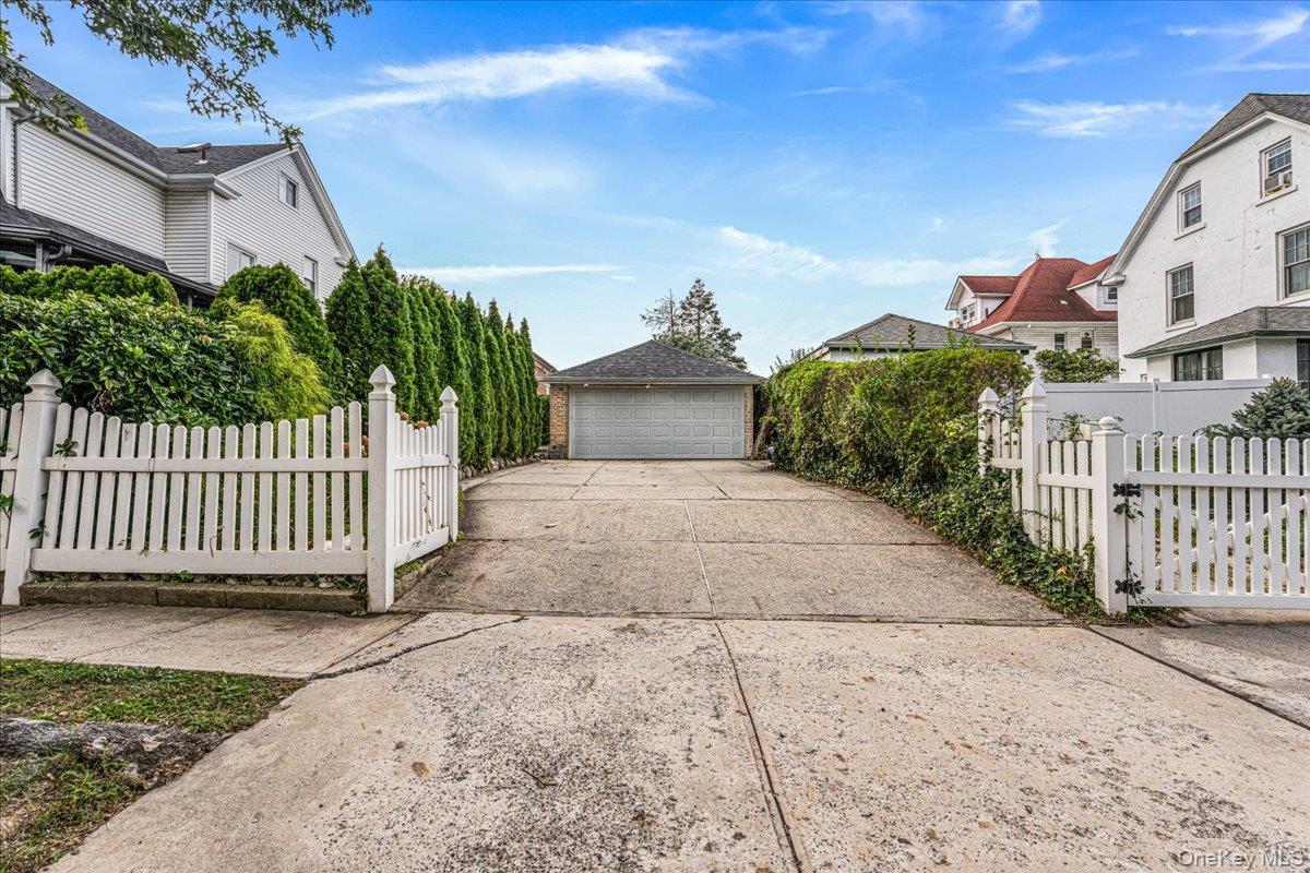 Single Family 170th Street  Queens, NY 11358, MLS-1053602-27