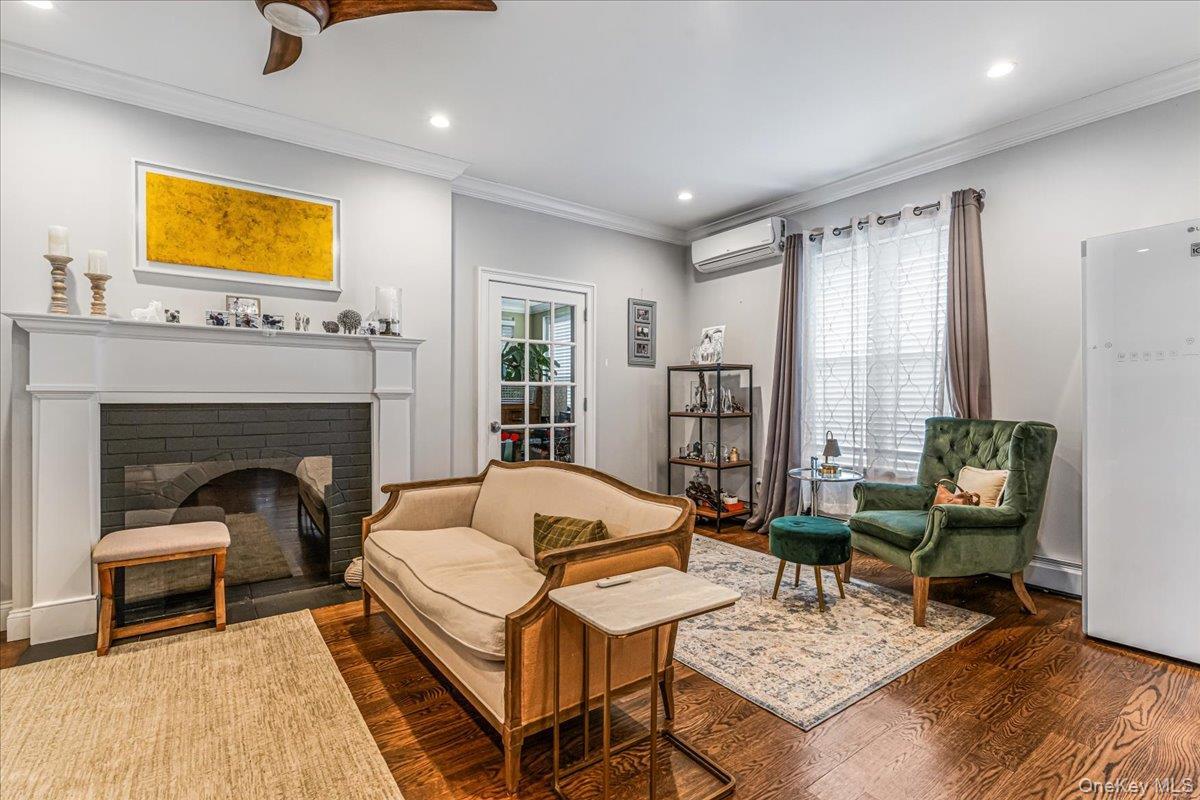 Single Family 170th Street  Queens, NY 11358, MLS-1053602-6