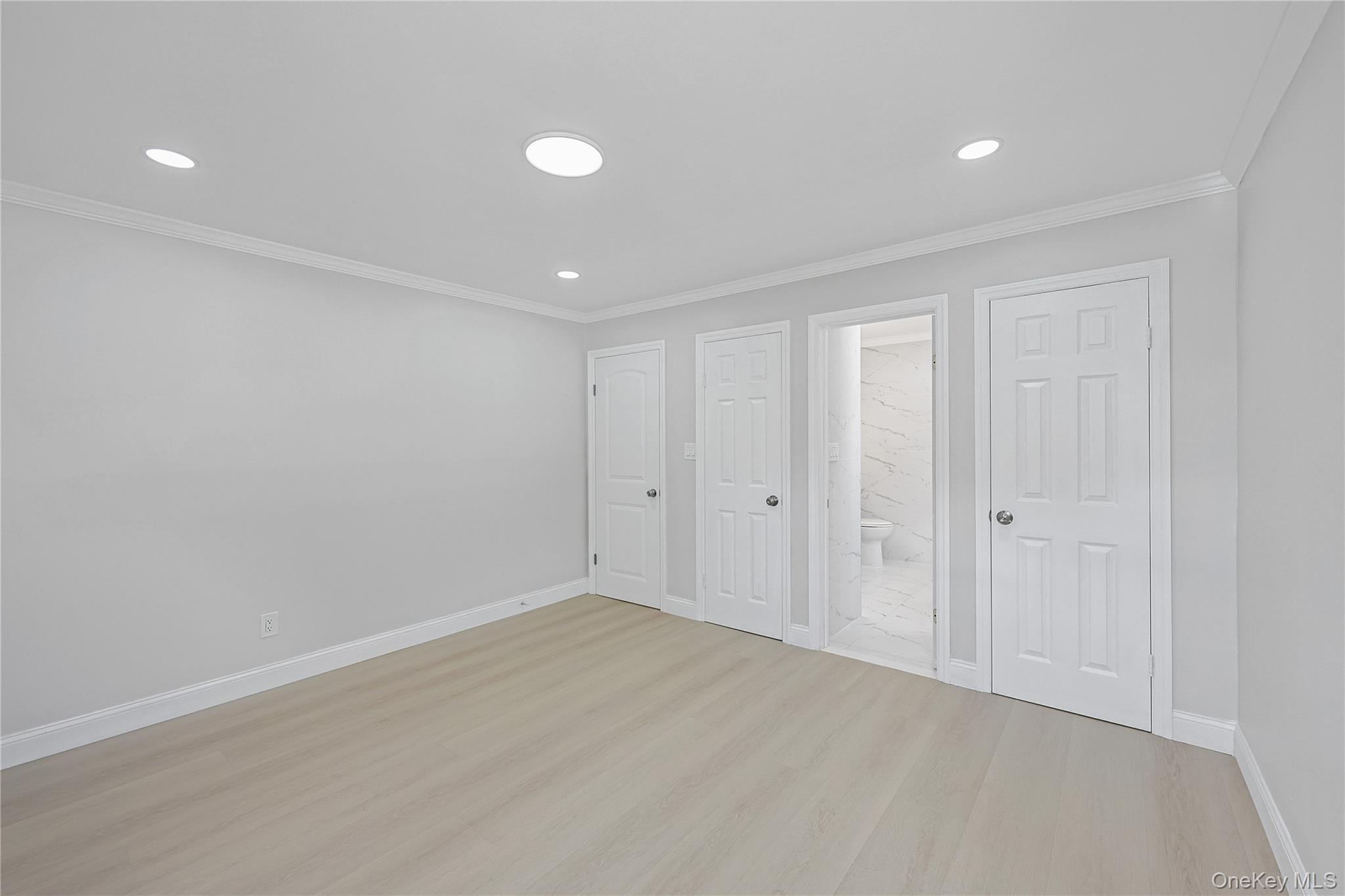 Single Family Arcadia Drive Suffolk County, NY 11746, MLS-1053605-22