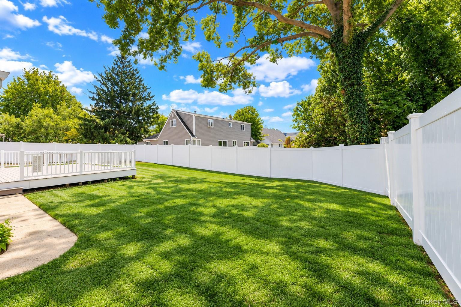Single Family Arcadia Drive Suffolk County, NY 11746, MLS-1053605-36