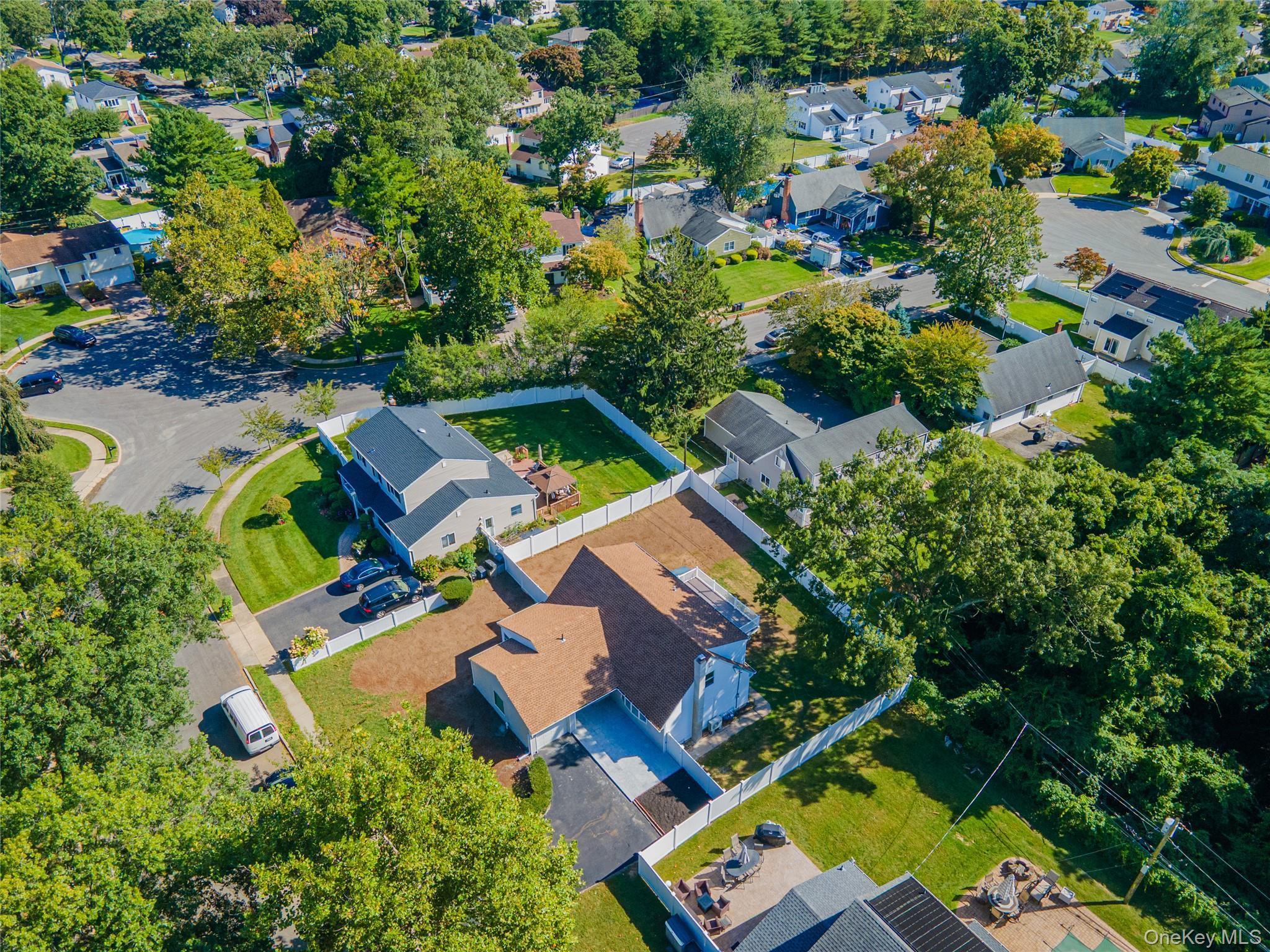 Single Family Arcadia Drive Suffolk County, NY 11746, MLS-1053605-37