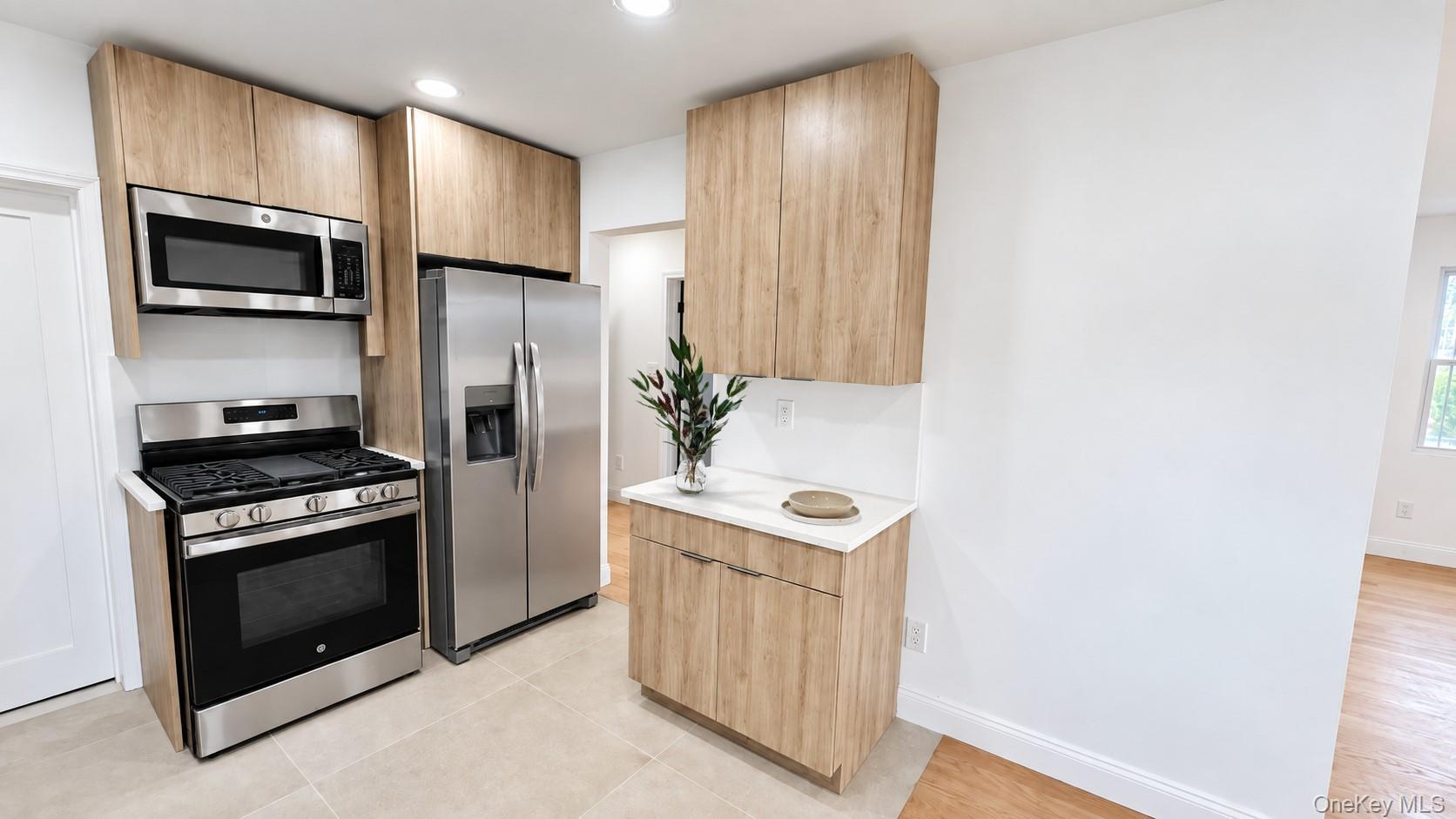 Single Family 231st Street  Queens, NY 11411, MLS-1053609-5