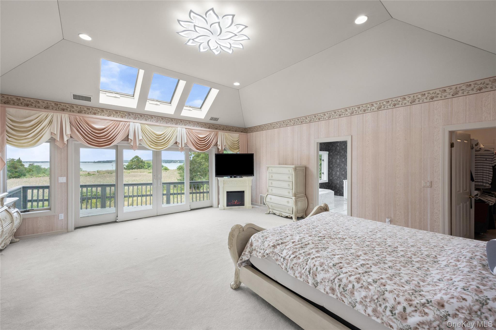Single Family Paradise Point Road  Suffolk County, NY 11971, MLS-1053616-25