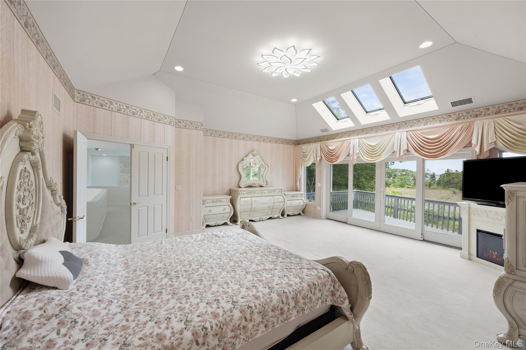 Single Family Paradise Point Road  Suffolk County, NY 11971, MLS-1053616-26
