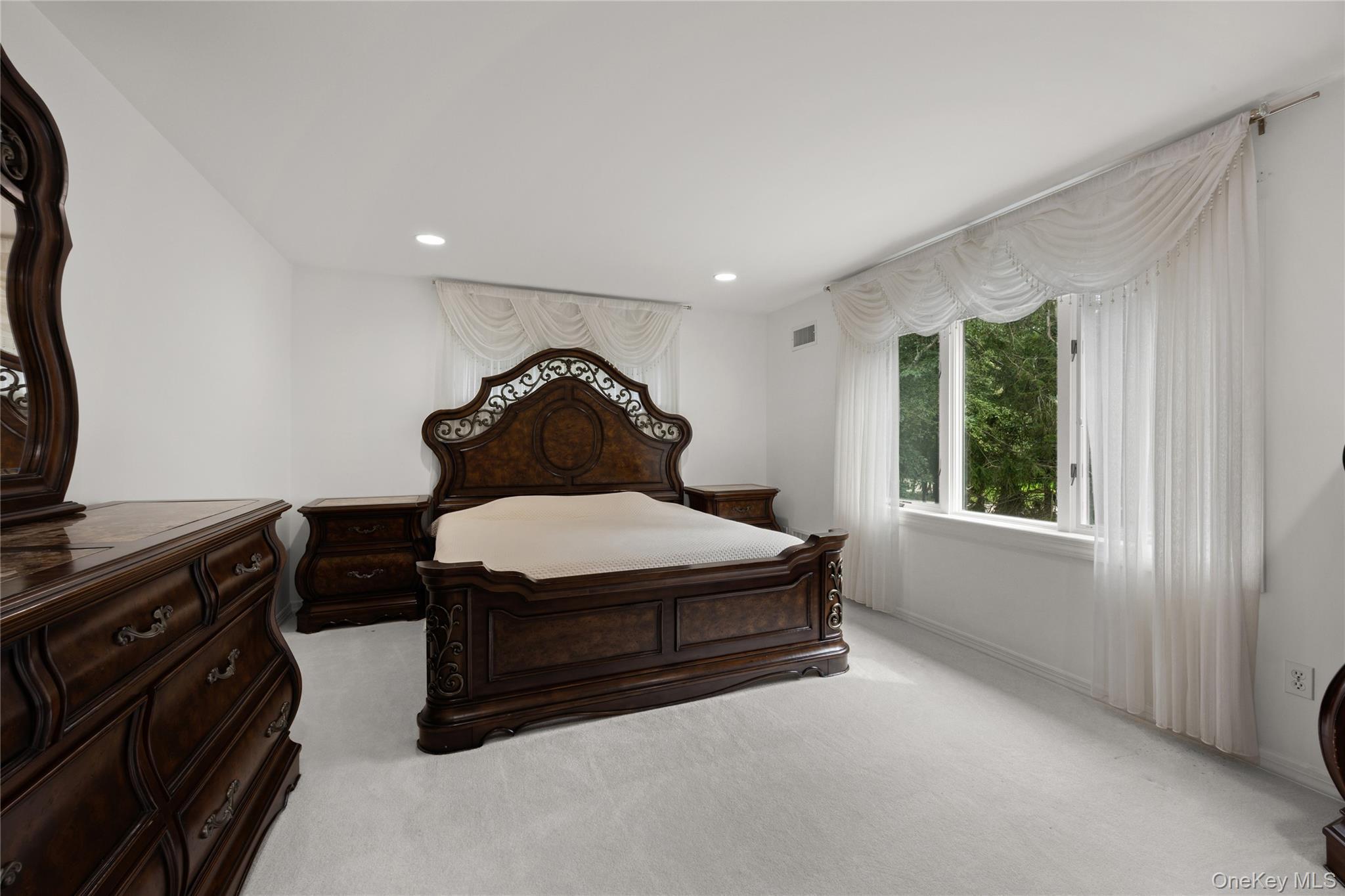 Single Family Paradise Point Road  Suffolk County, NY 11971, MLS-1053616-33