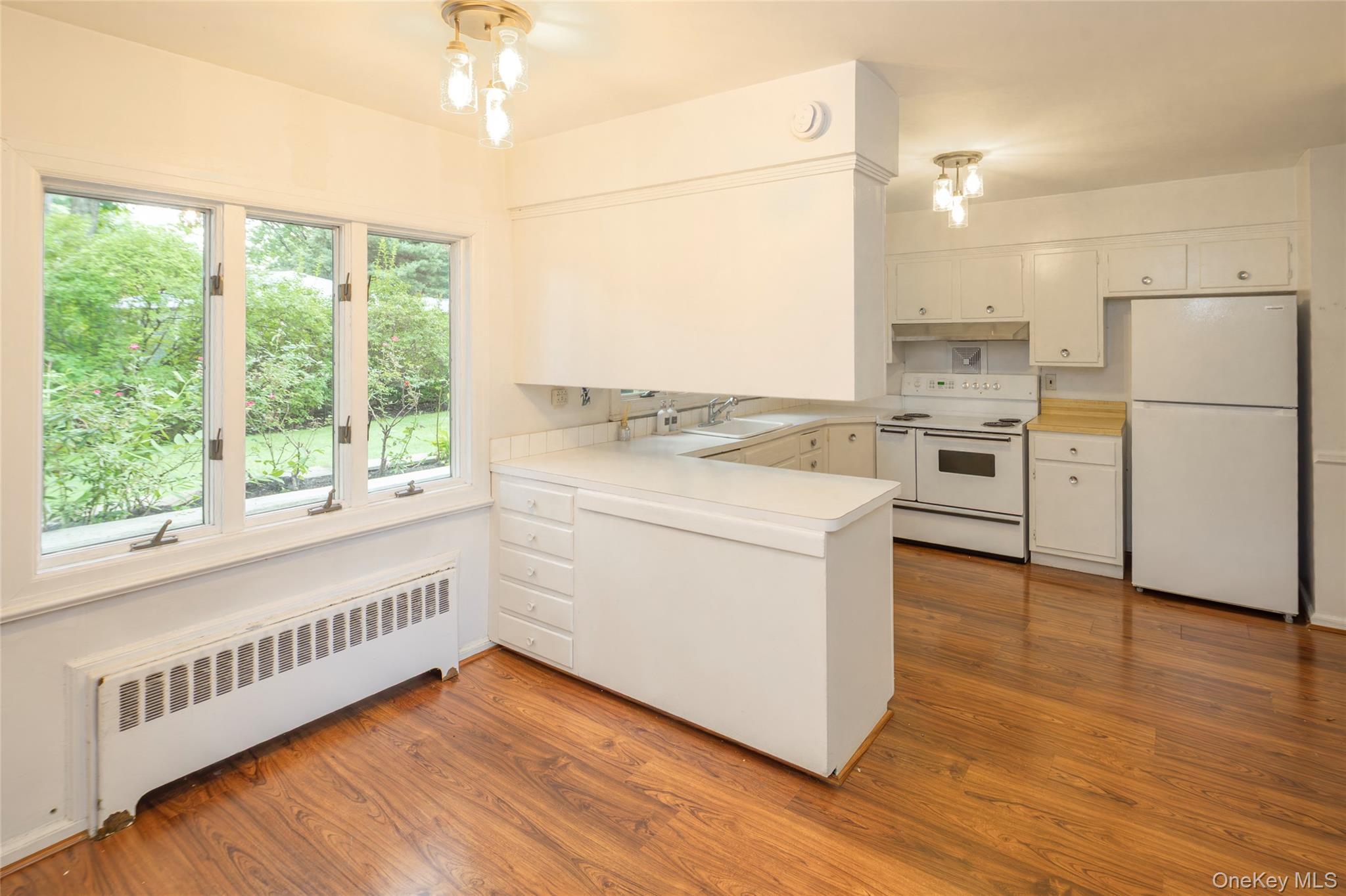 Single Family Cherwing Road Westchester County, NY 10701, MLS-1053620-11