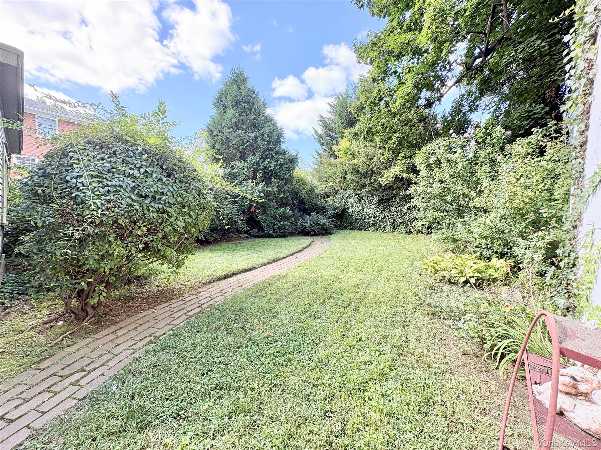 Single Family Arleigh Road  Queens, NY 11363, MLS-1053631-13