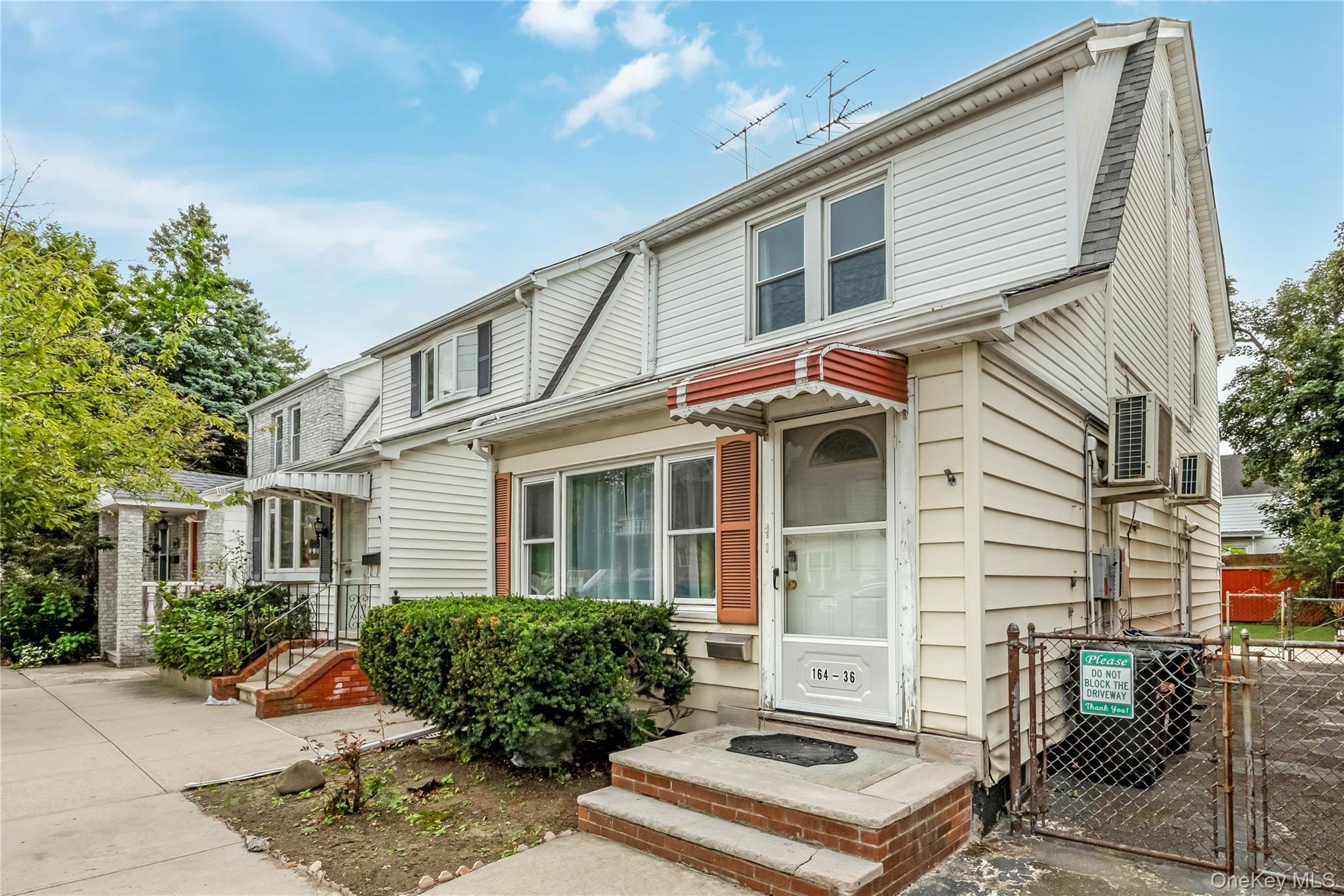 Single Family 76th Avenue  Queens, NY 11366, MLS-1053632-3