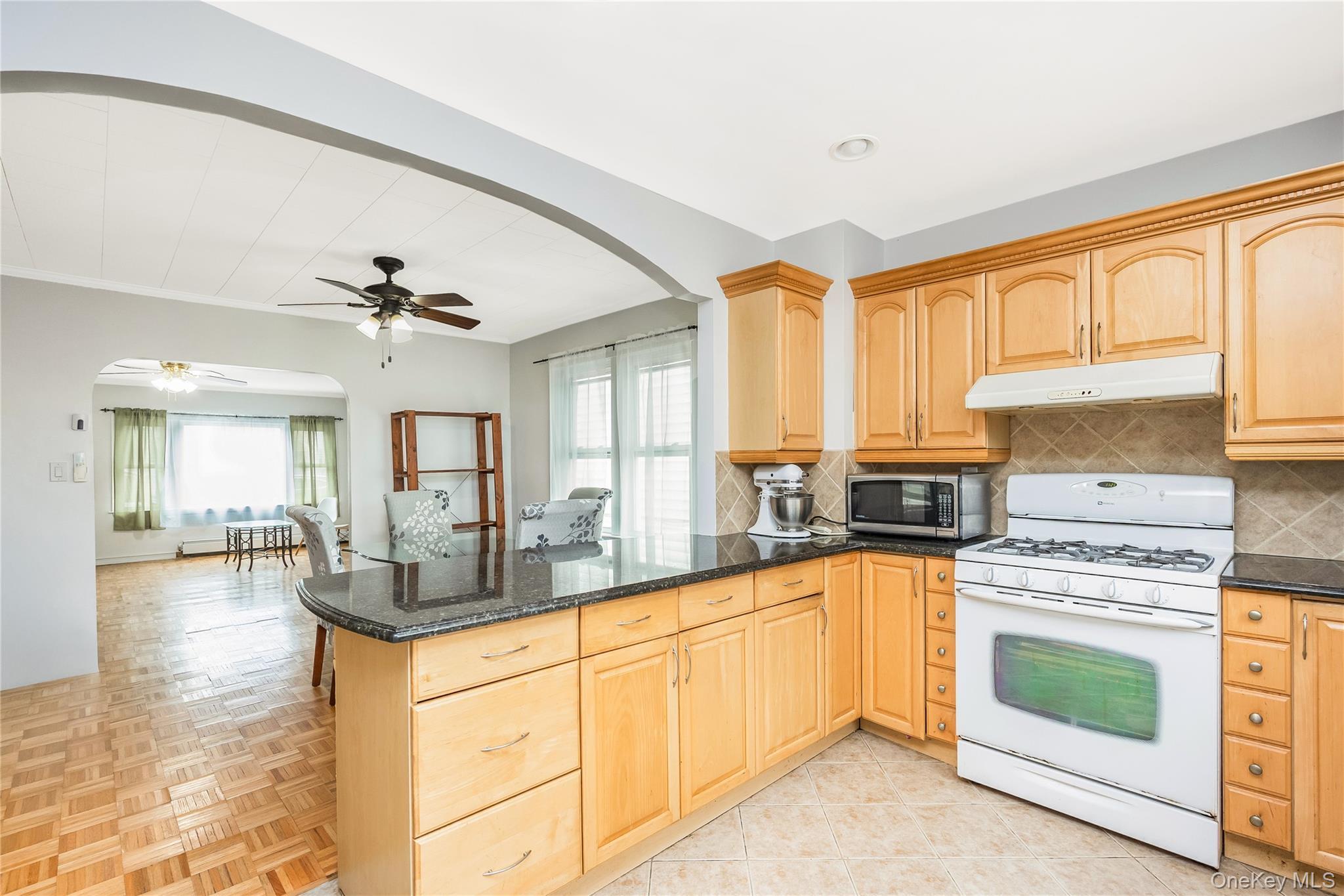 Single Family 76th Avenue  Queens, NY 11366, MLS-1053632-9