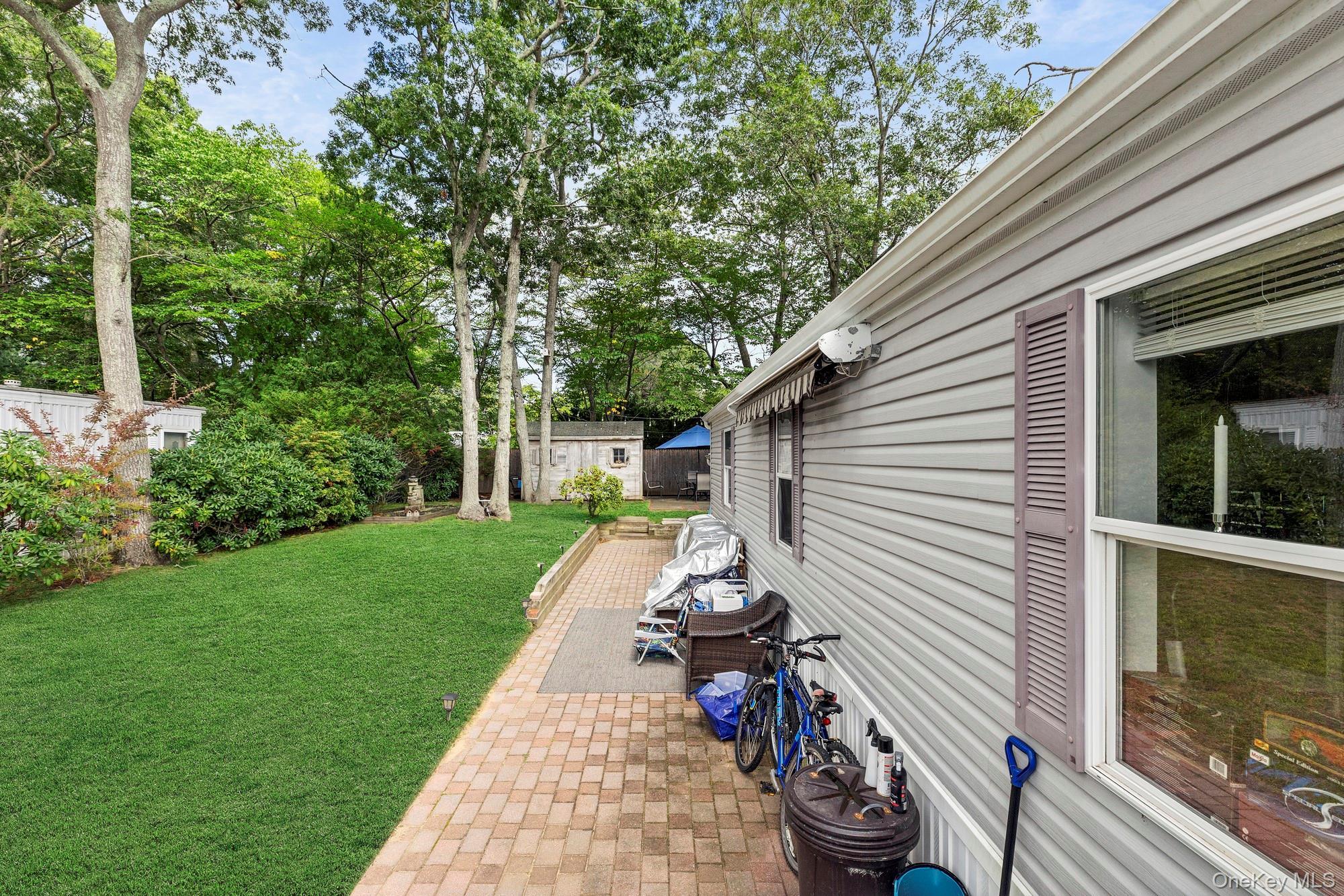 Single Family Oakview Hwy Suffolk County, NY 11937, MLS-1053680-11