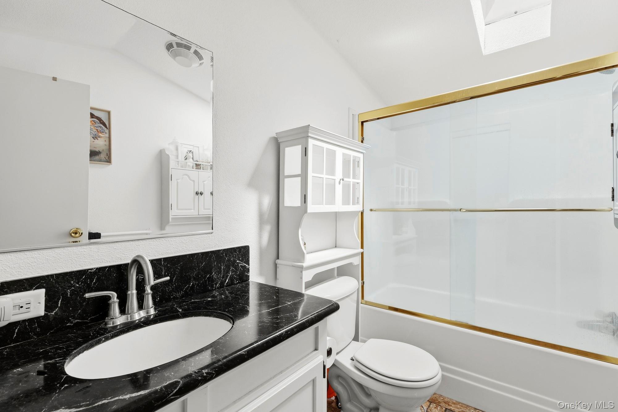 Single Family Oakview Hwy Suffolk County, NY 11937, MLS-1053680-4