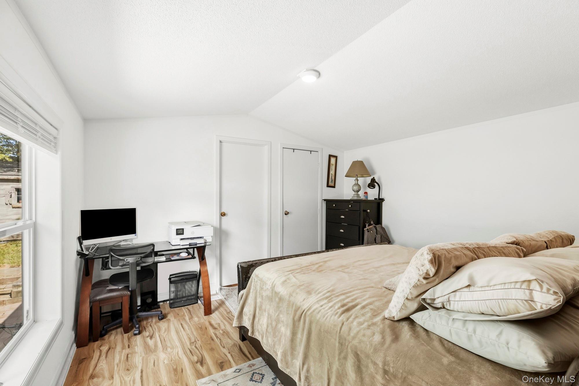 Single Family Oakview Hwy Suffolk County, NY 11937, MLS-1053680-6