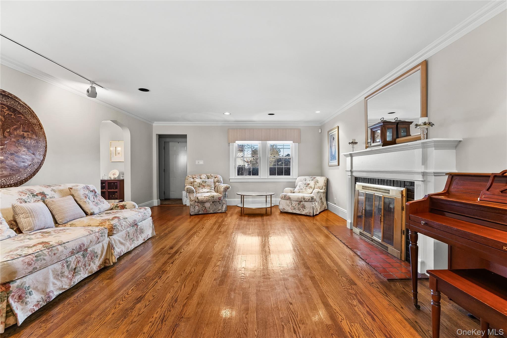 Single Family Morgan Street Queens, NY 11363, MLS-1053708-3