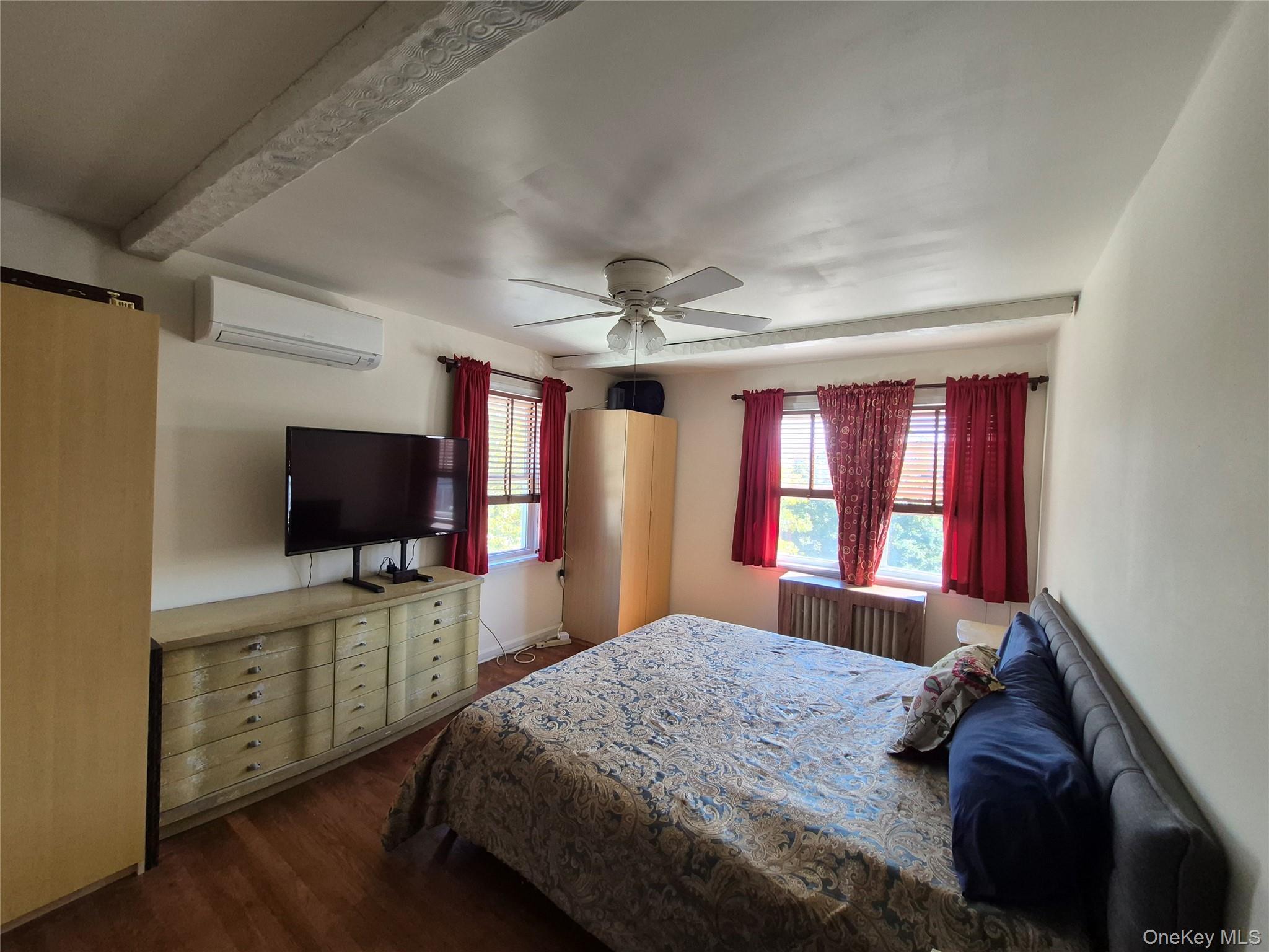Single Family E Pine Street Nassau County, NY 11561, MLS-1053722-10