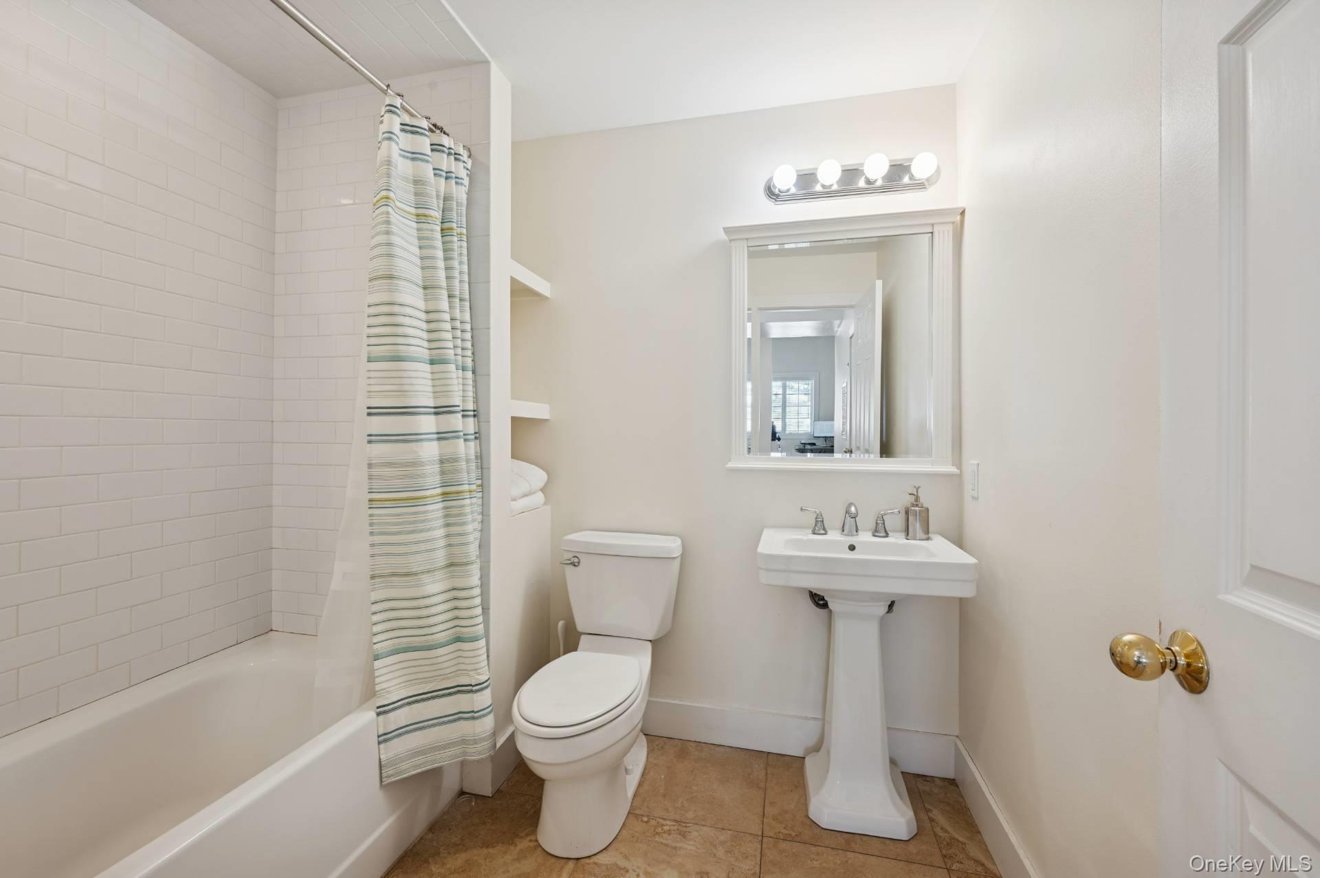 Single Family Sugar Loaf Road Suffolk County, NY 11968, MLS-1053735-19