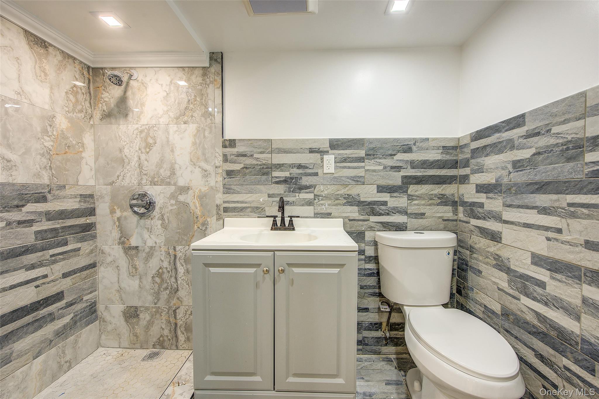 Single Family Utopia Parkway  Queens, NY 11358, MLS-1053737-31