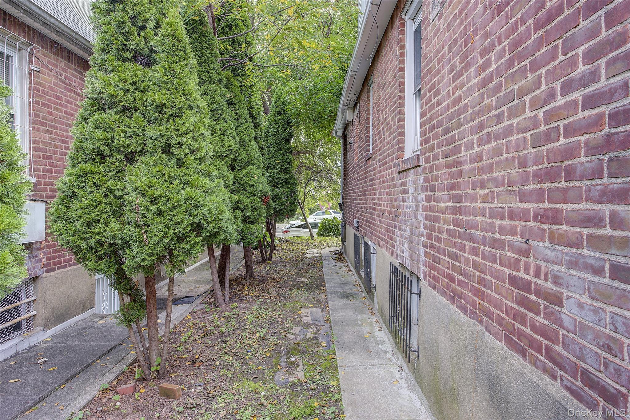 Single Family Utopia Parkway  Queens, NY 11358, MLS-1053737-37