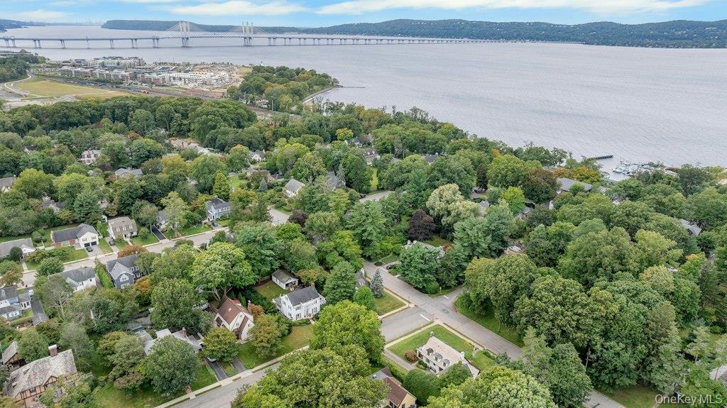 Single Family Munroe Avenue  Westchester County, NY 10591, MLS-1053739-29