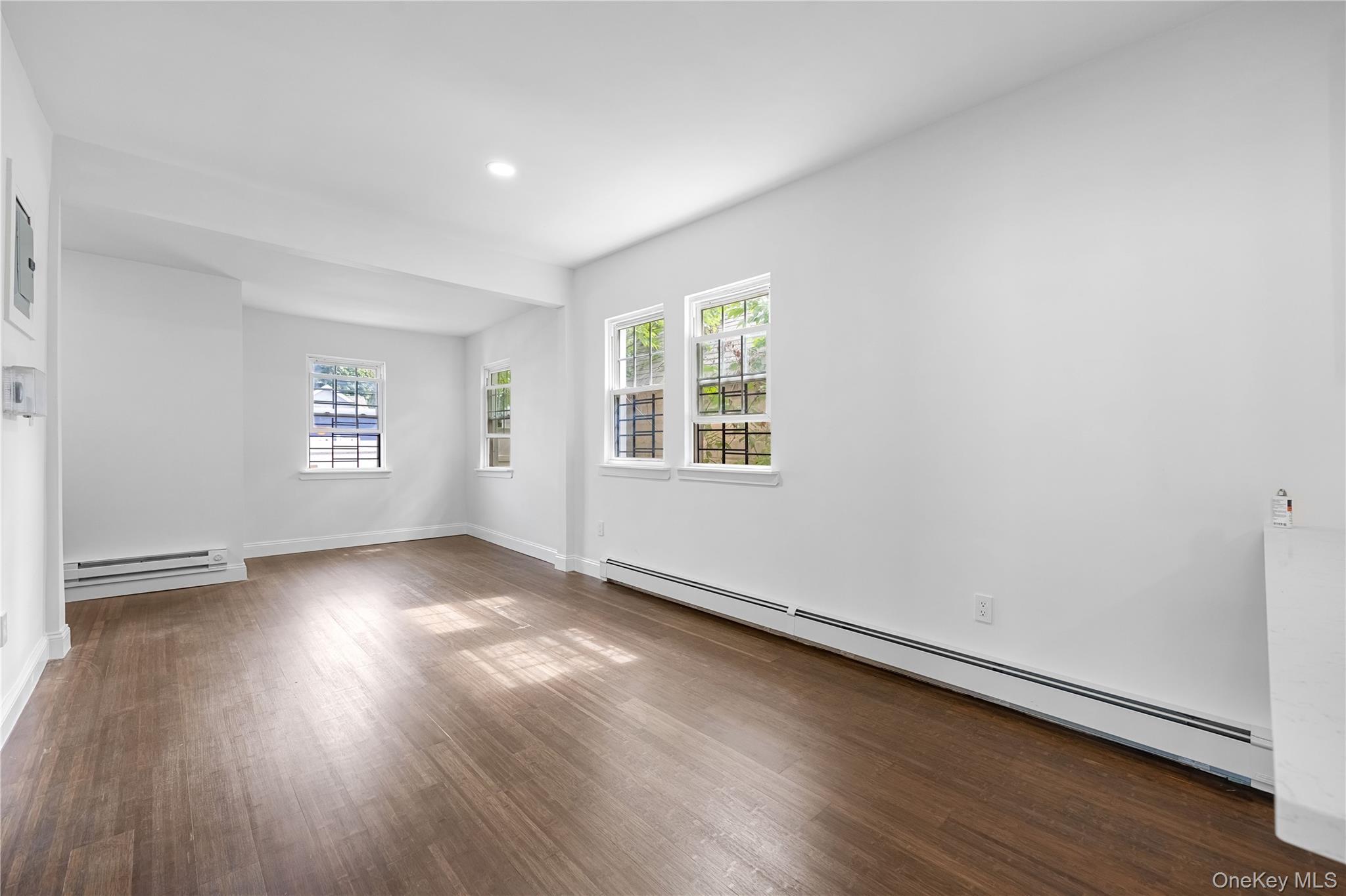 Single Family Monticello Avenue Bronx, NY 10466, MLS-1053755-12