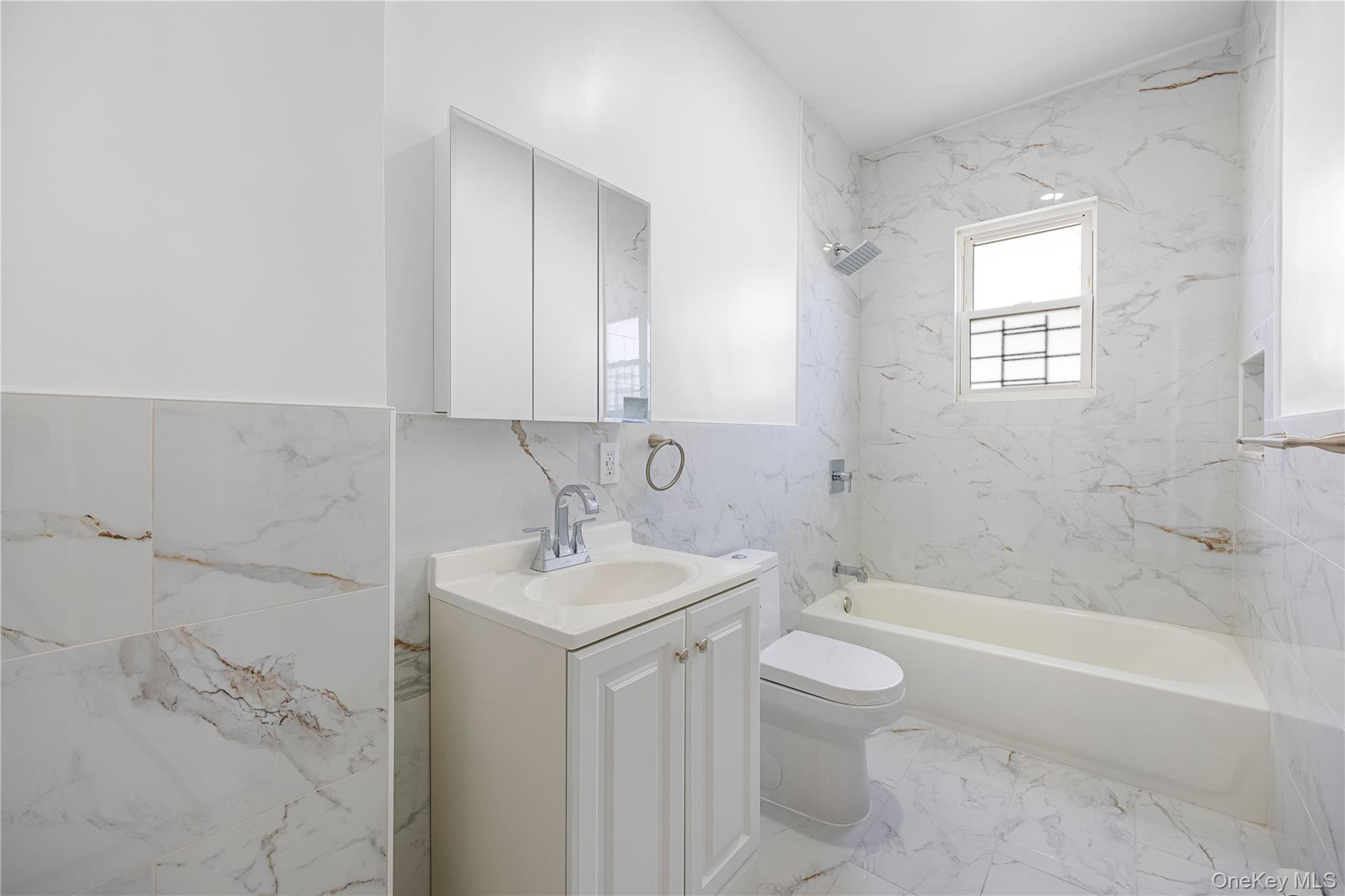 Single Family Monticello Avenue Bronx, NY 10466, MLS-1053755-16